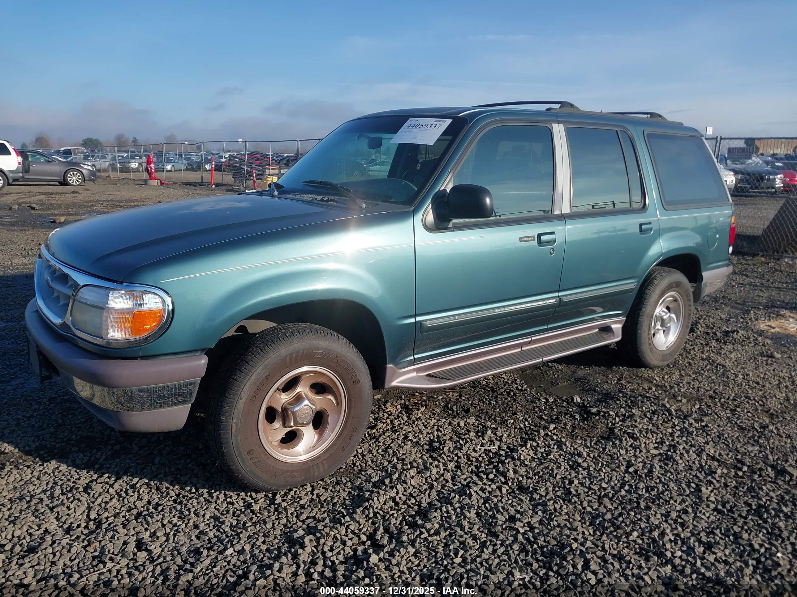 FORD EXPLORER image 2