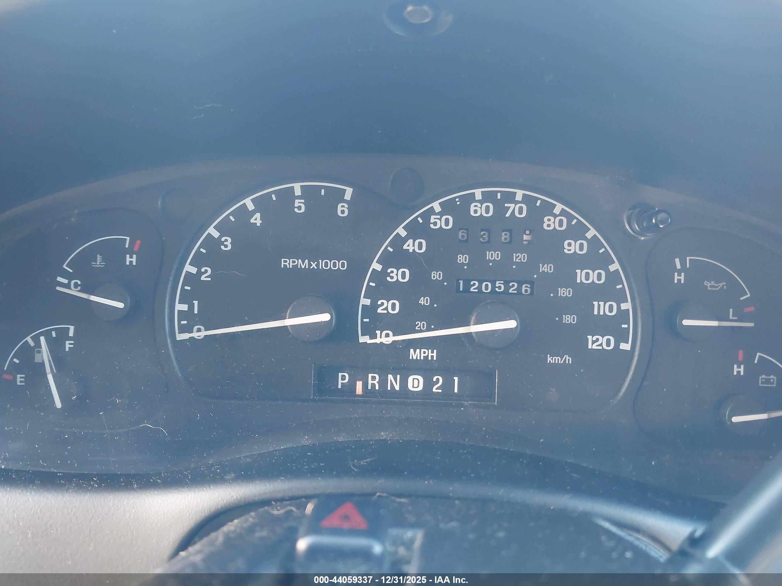 FORD EXPLORER image 7