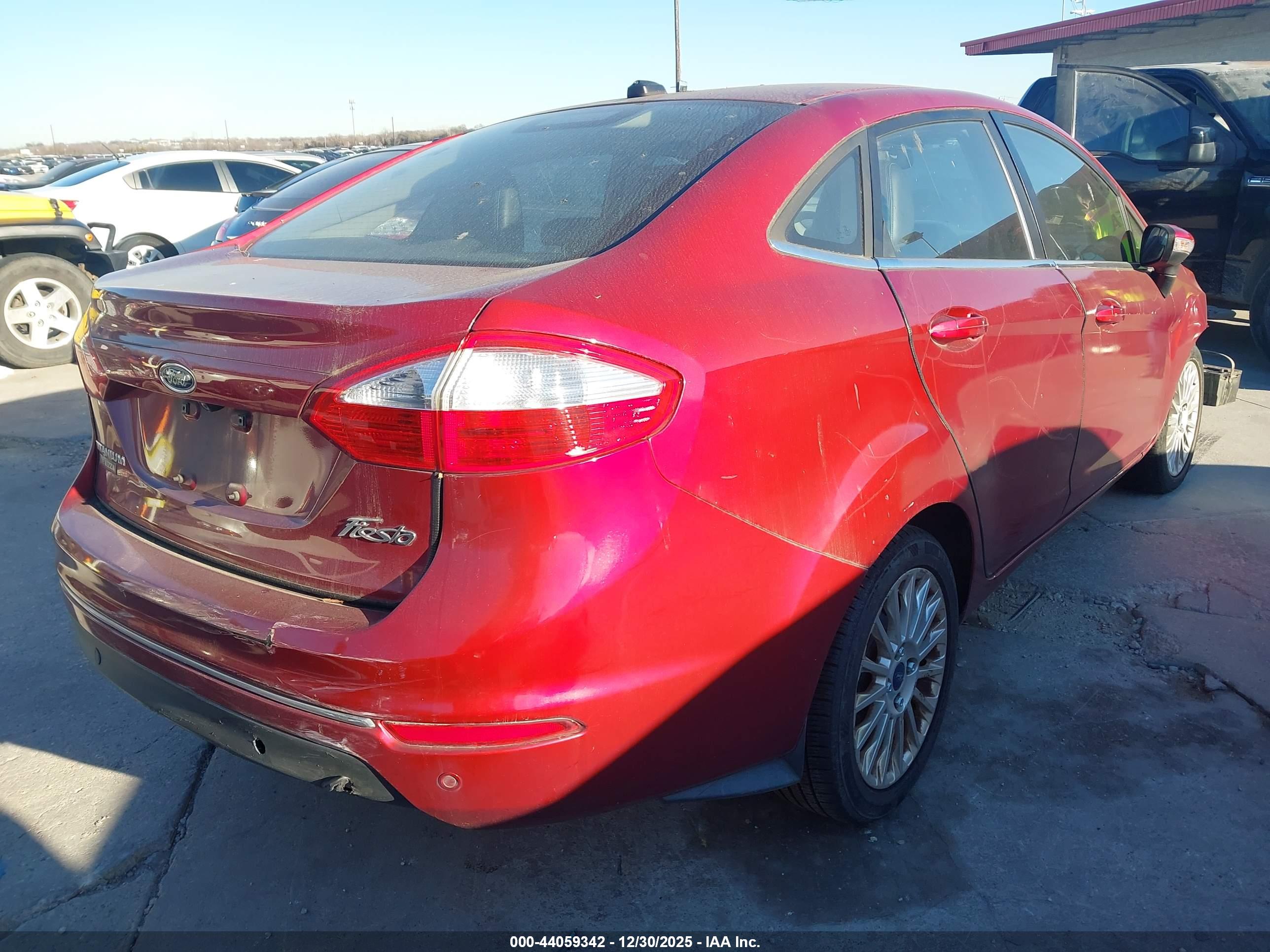 FORD FIESTA image 4