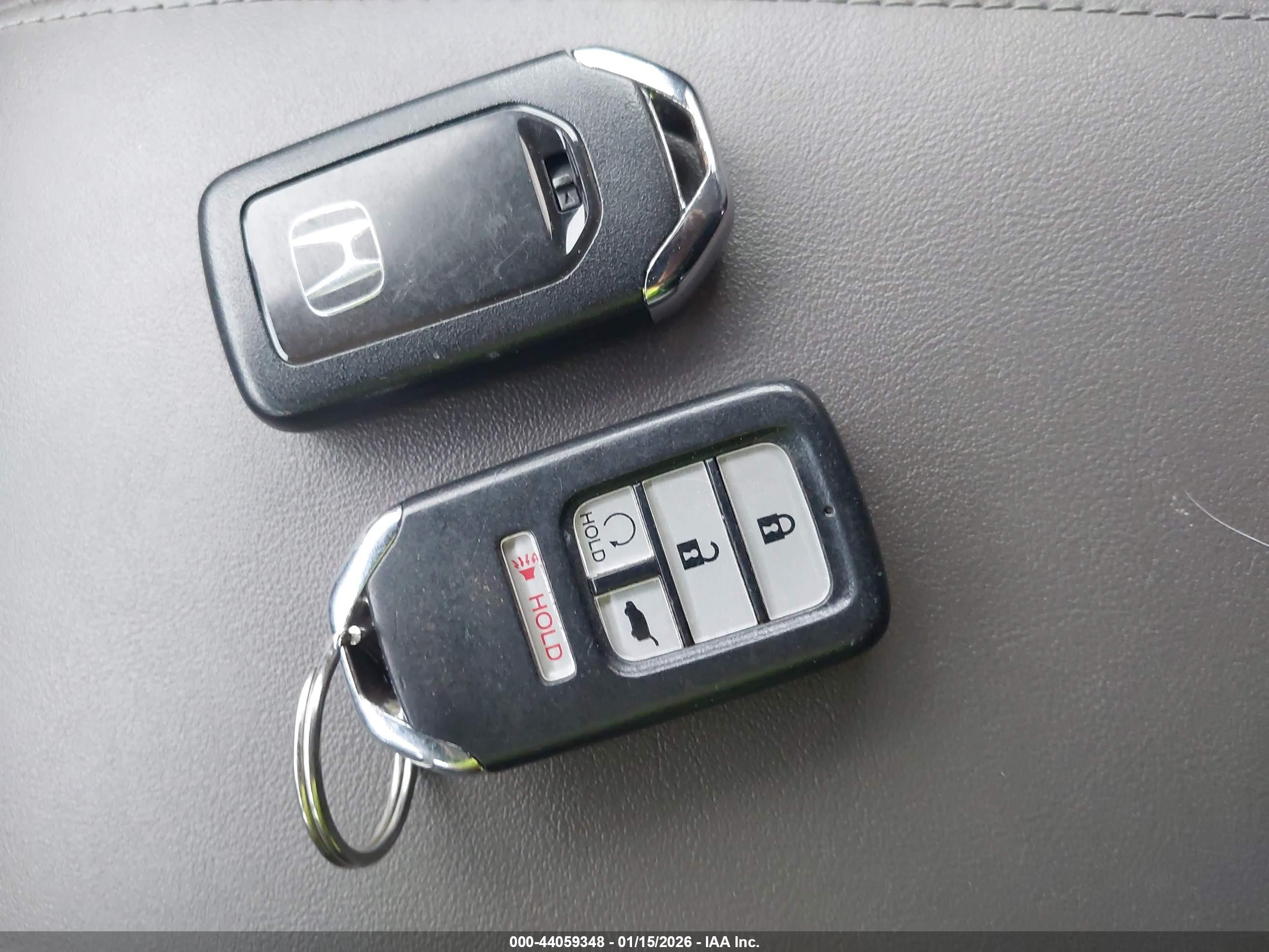 HONDA CR-V image 11