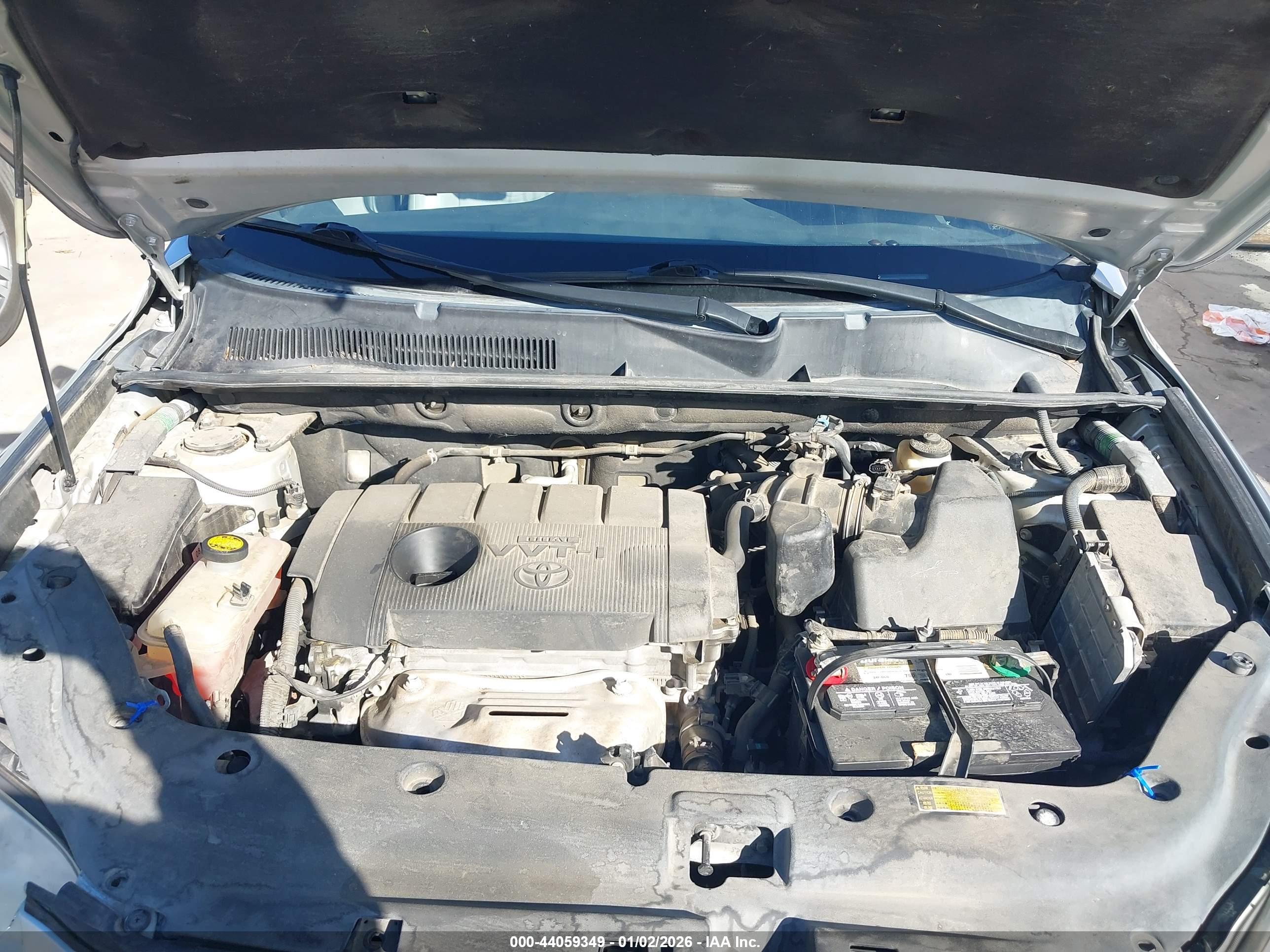 TOYOTA RAV4 image 10
