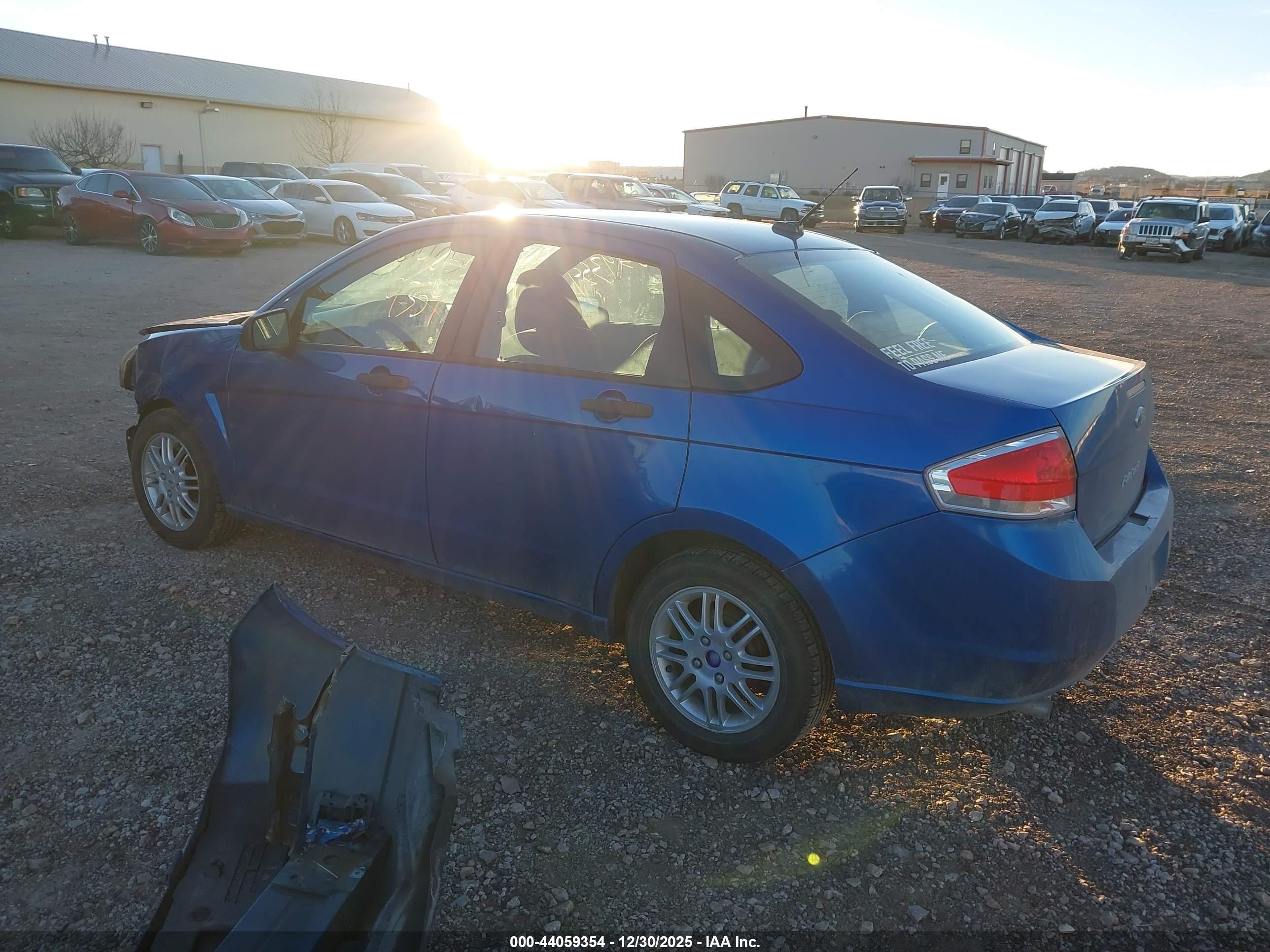FORD FOCUS image 3