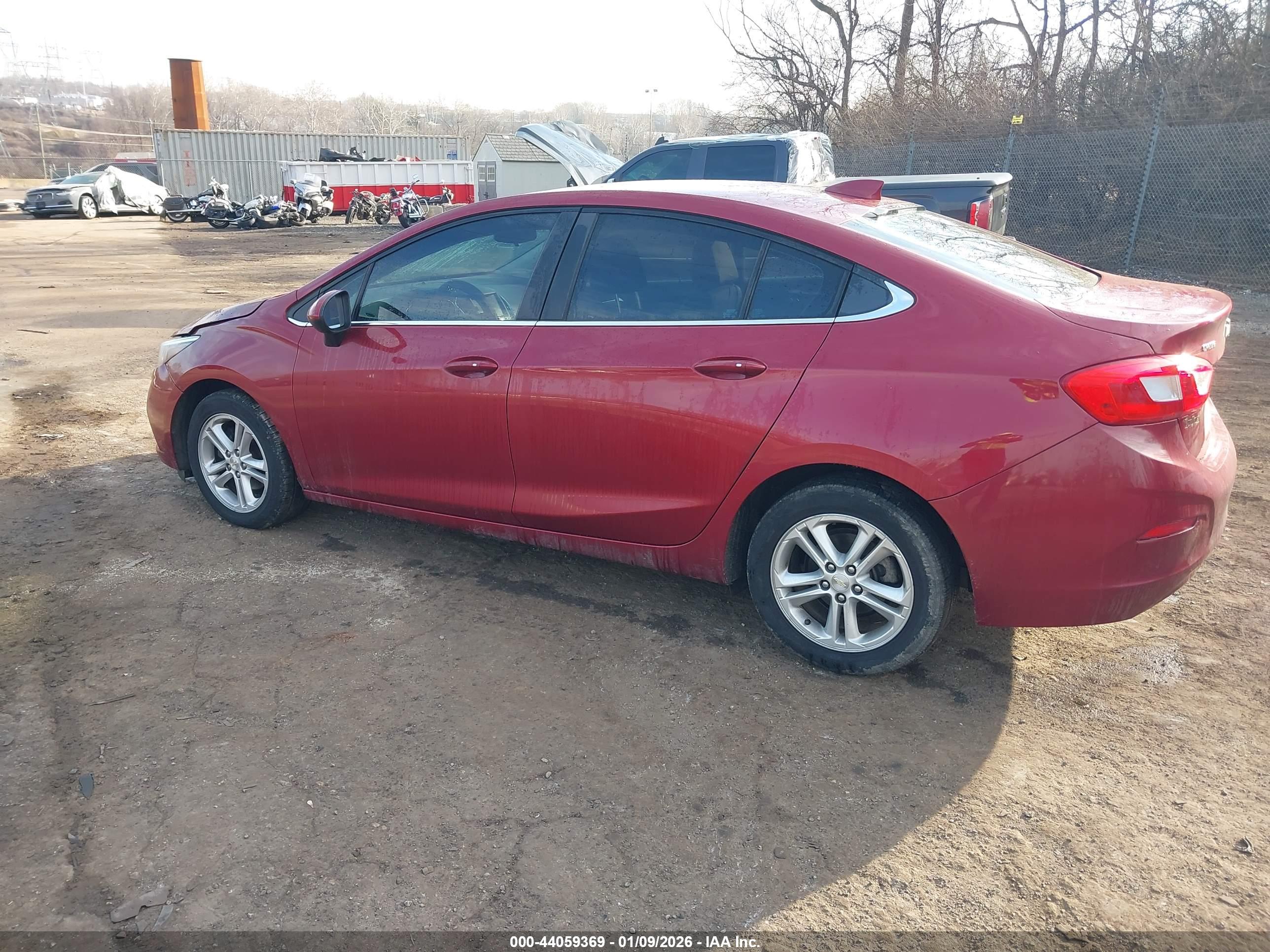 CHEVROLET CRUZE image 3