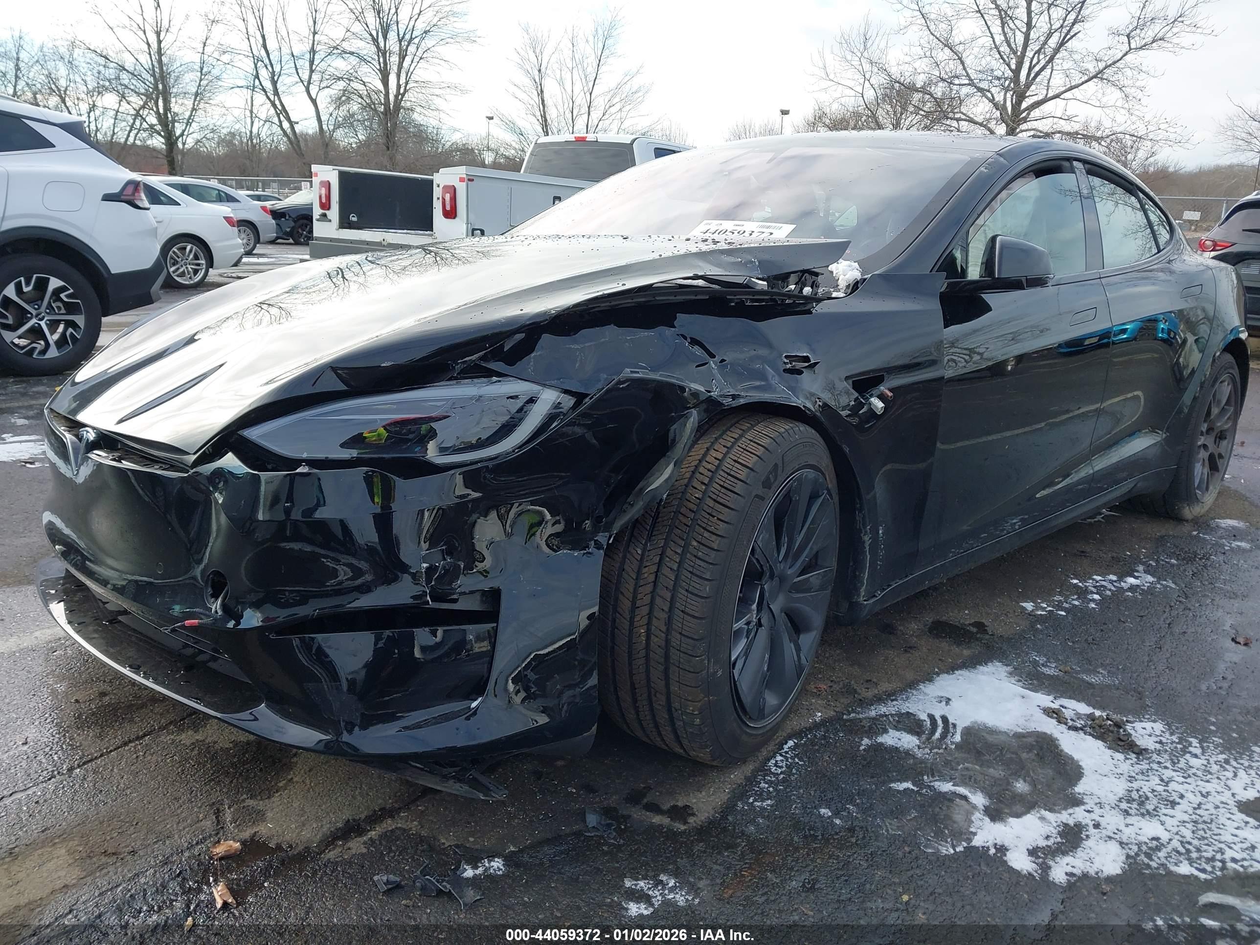 TESLA MODEL image 2
