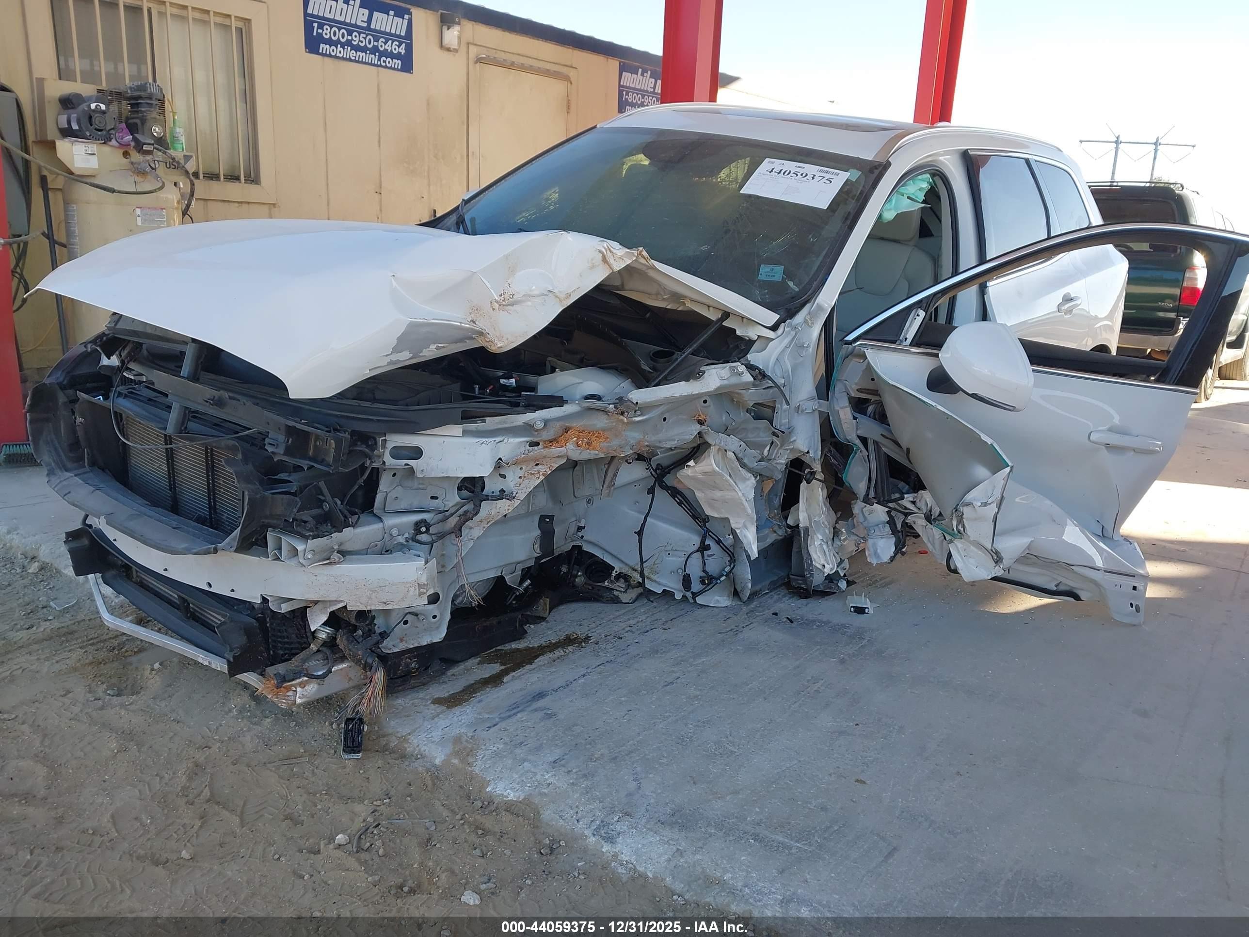 VOLVO XC60 image 6