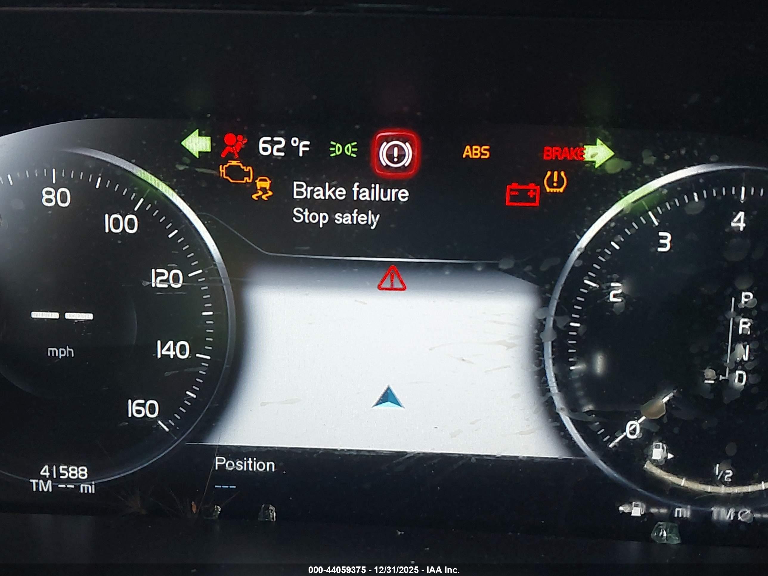 VOLVO XC60 image 7