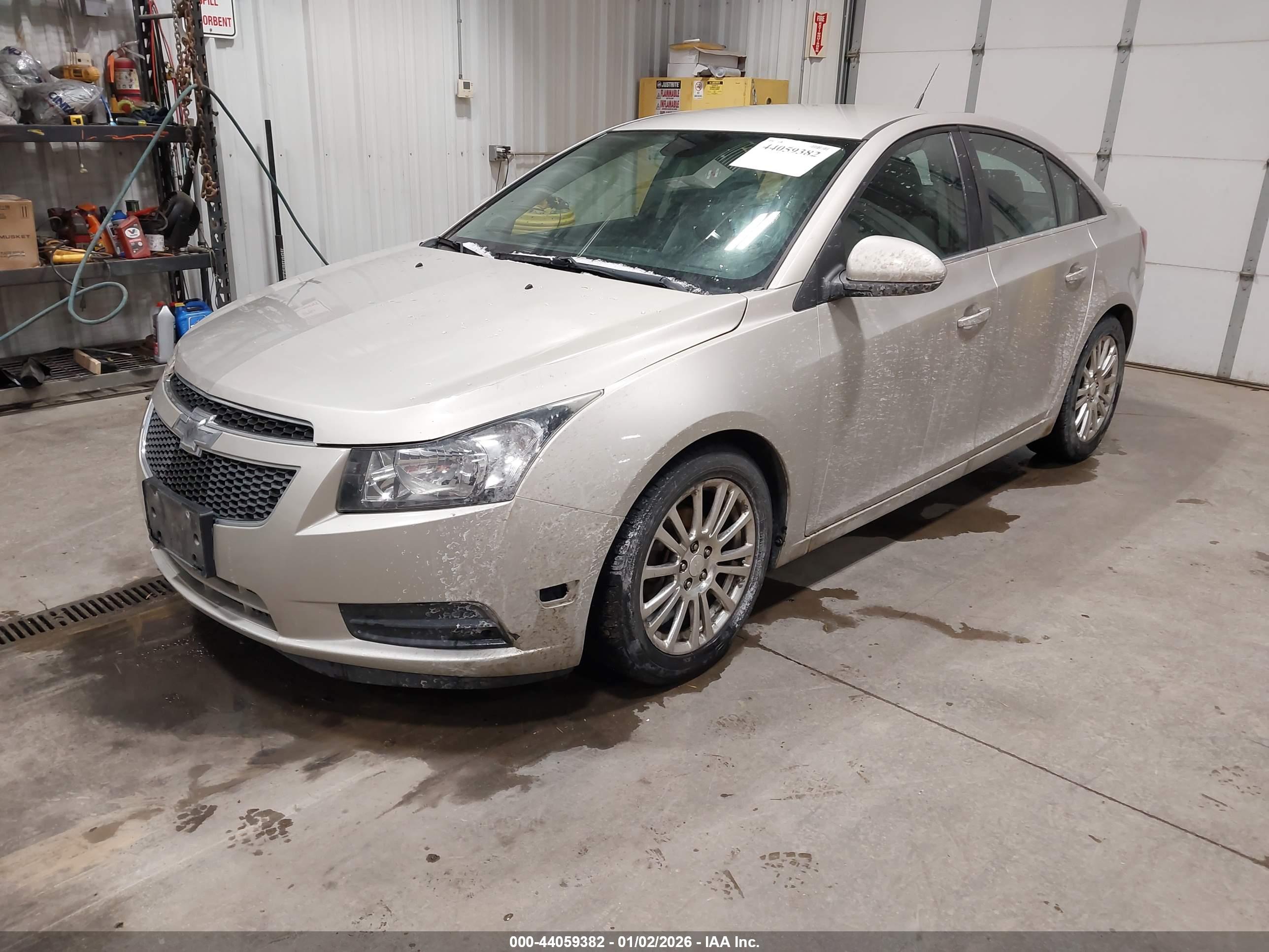 CHEVROLET CRUZE image 2