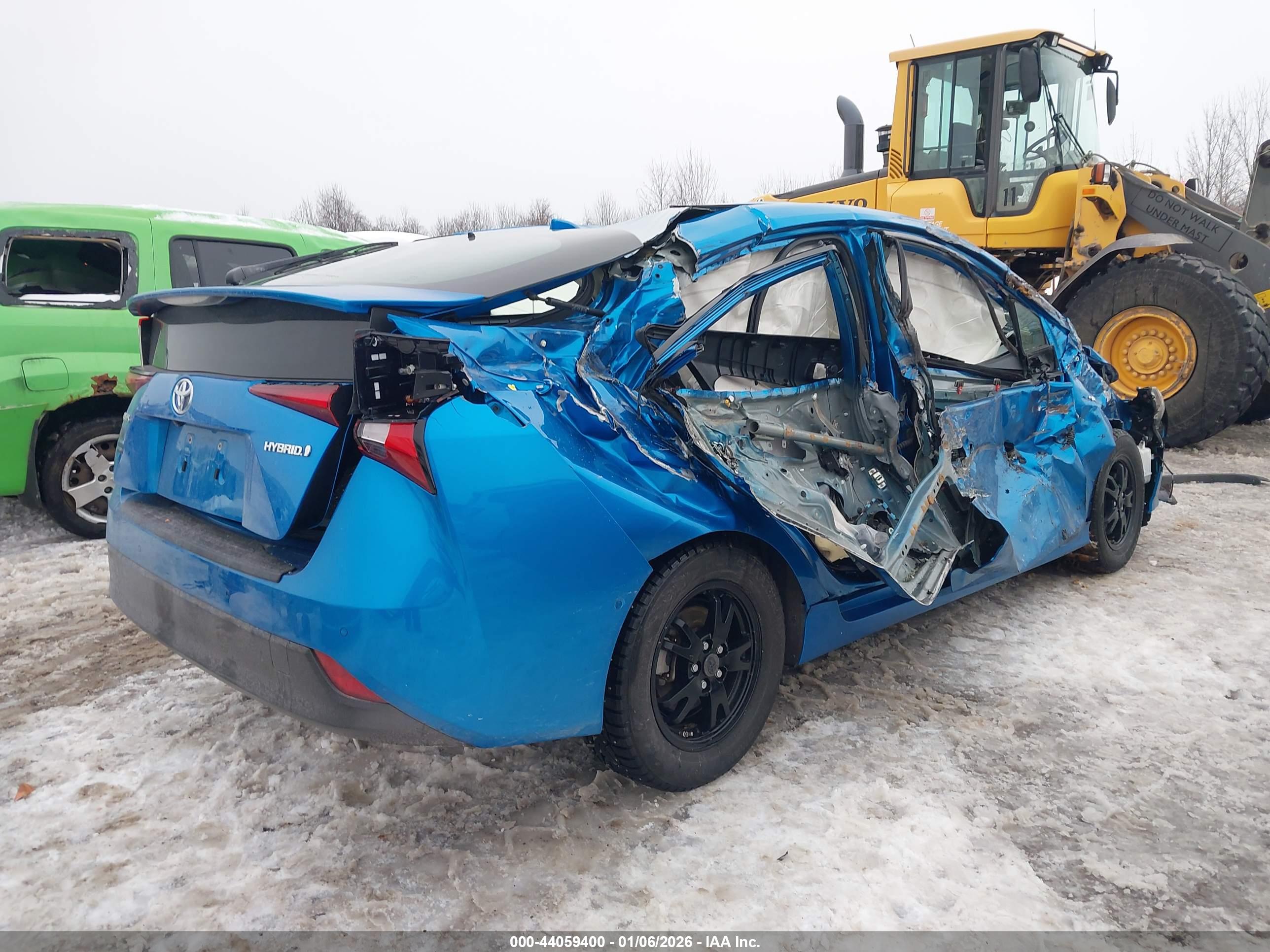 TOYOTA PRIUS image 6
