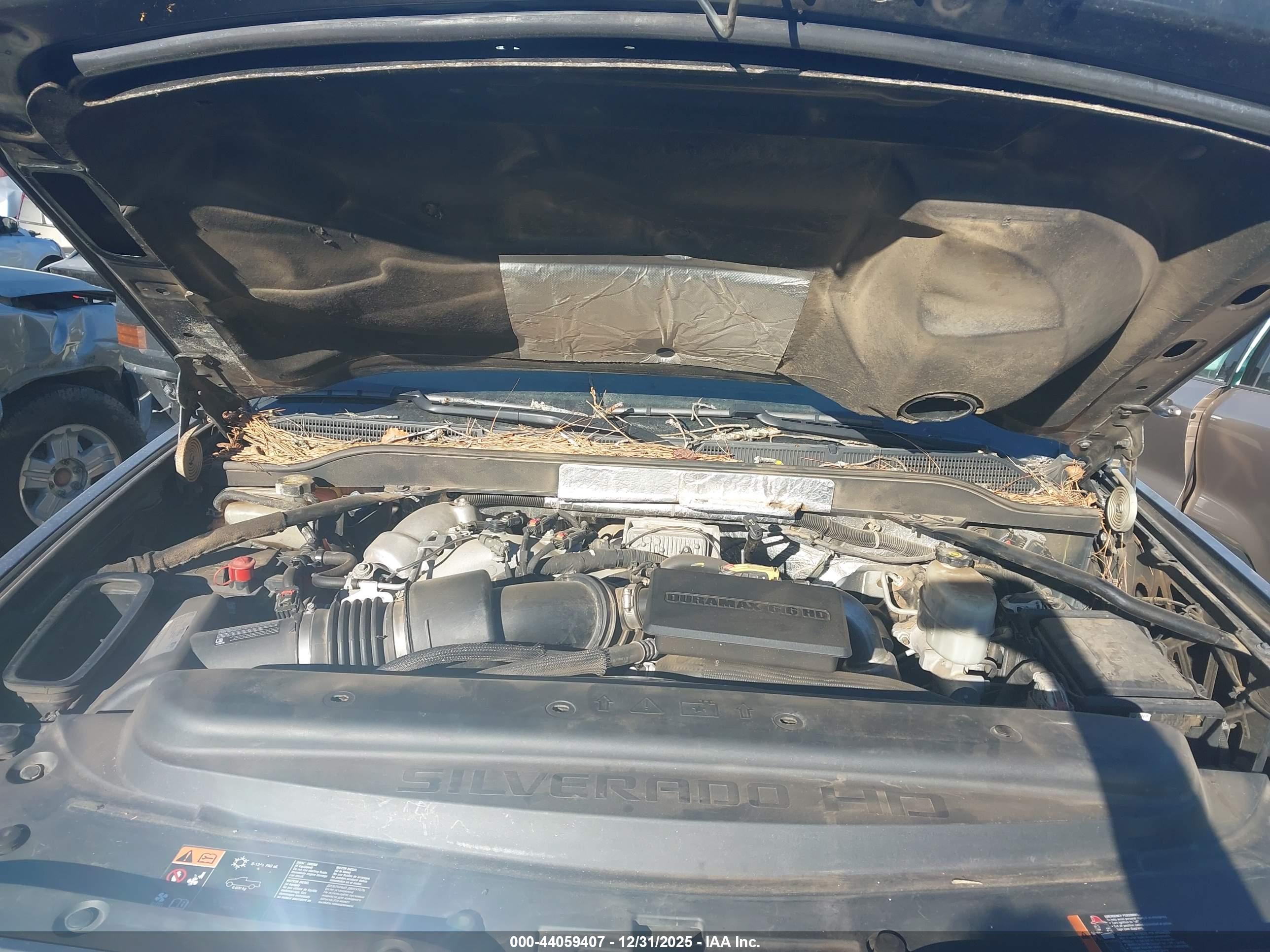 CHEVROLET SILVERADO image 10