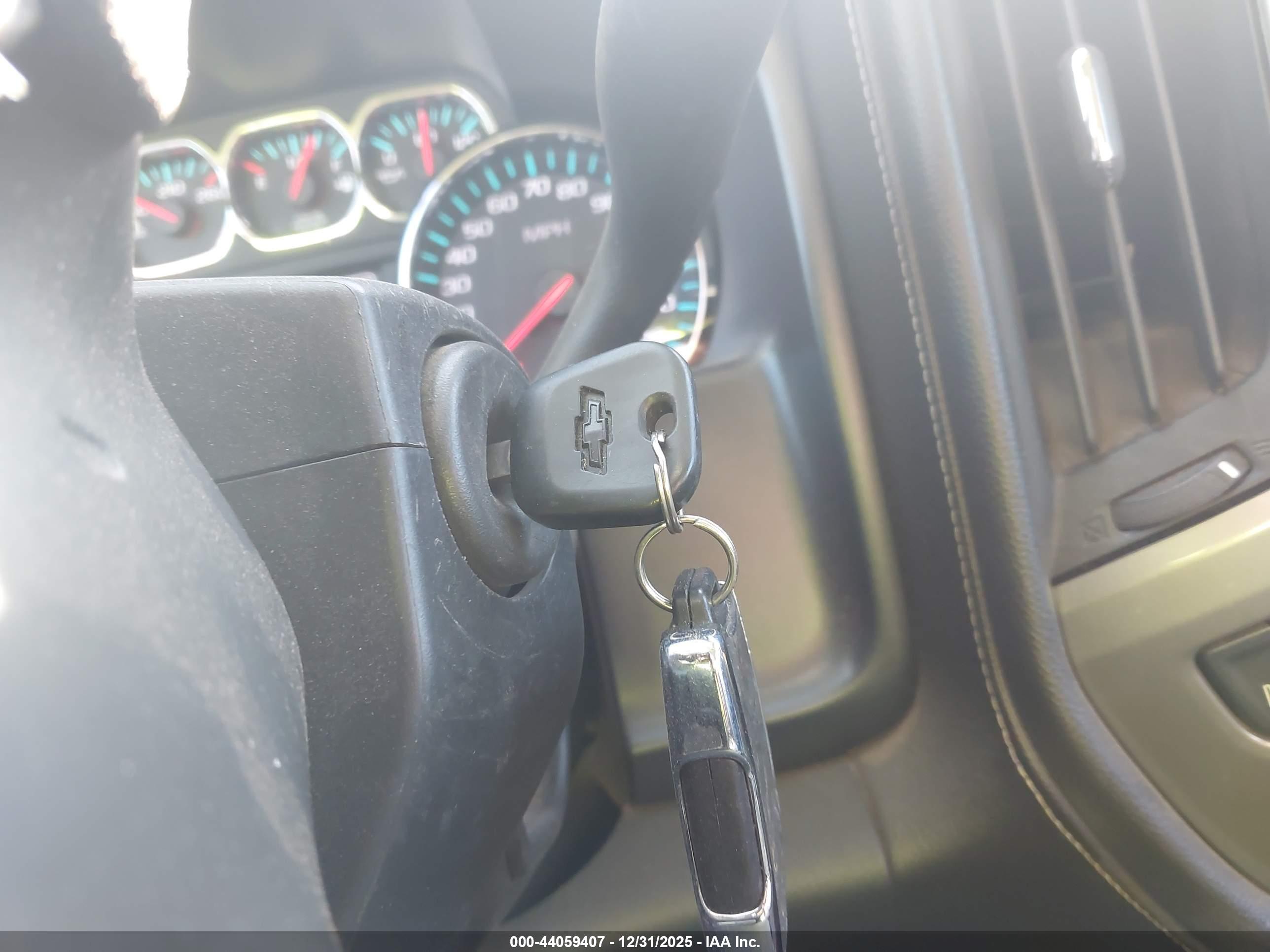 CHEVROLET SILVERADO image 11