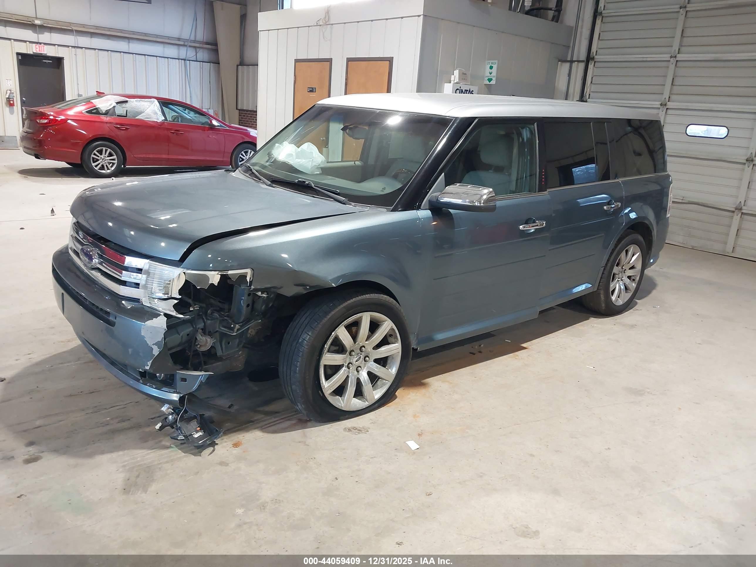 FORD FLEX image 2