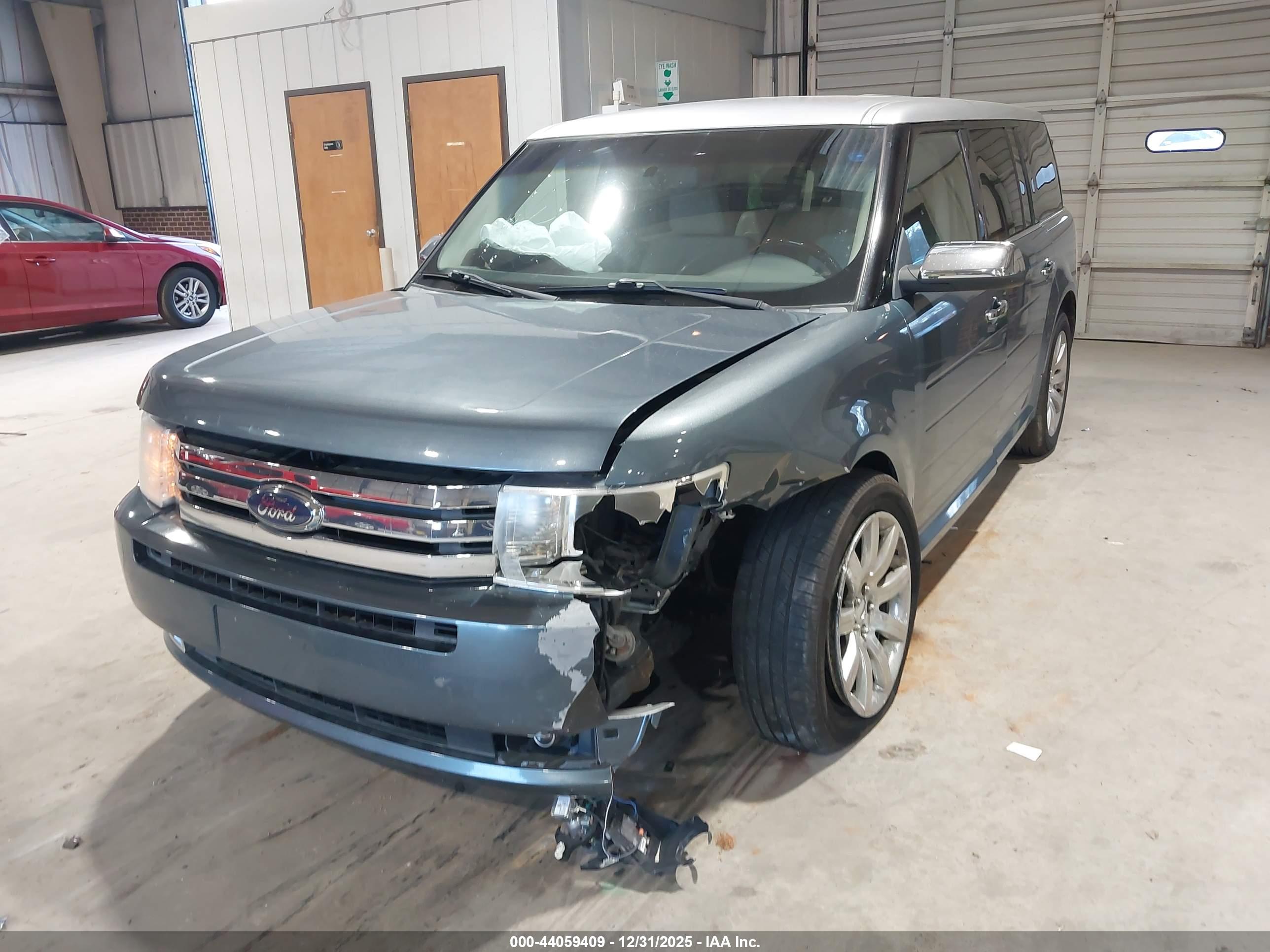 FORD FLEX image 6