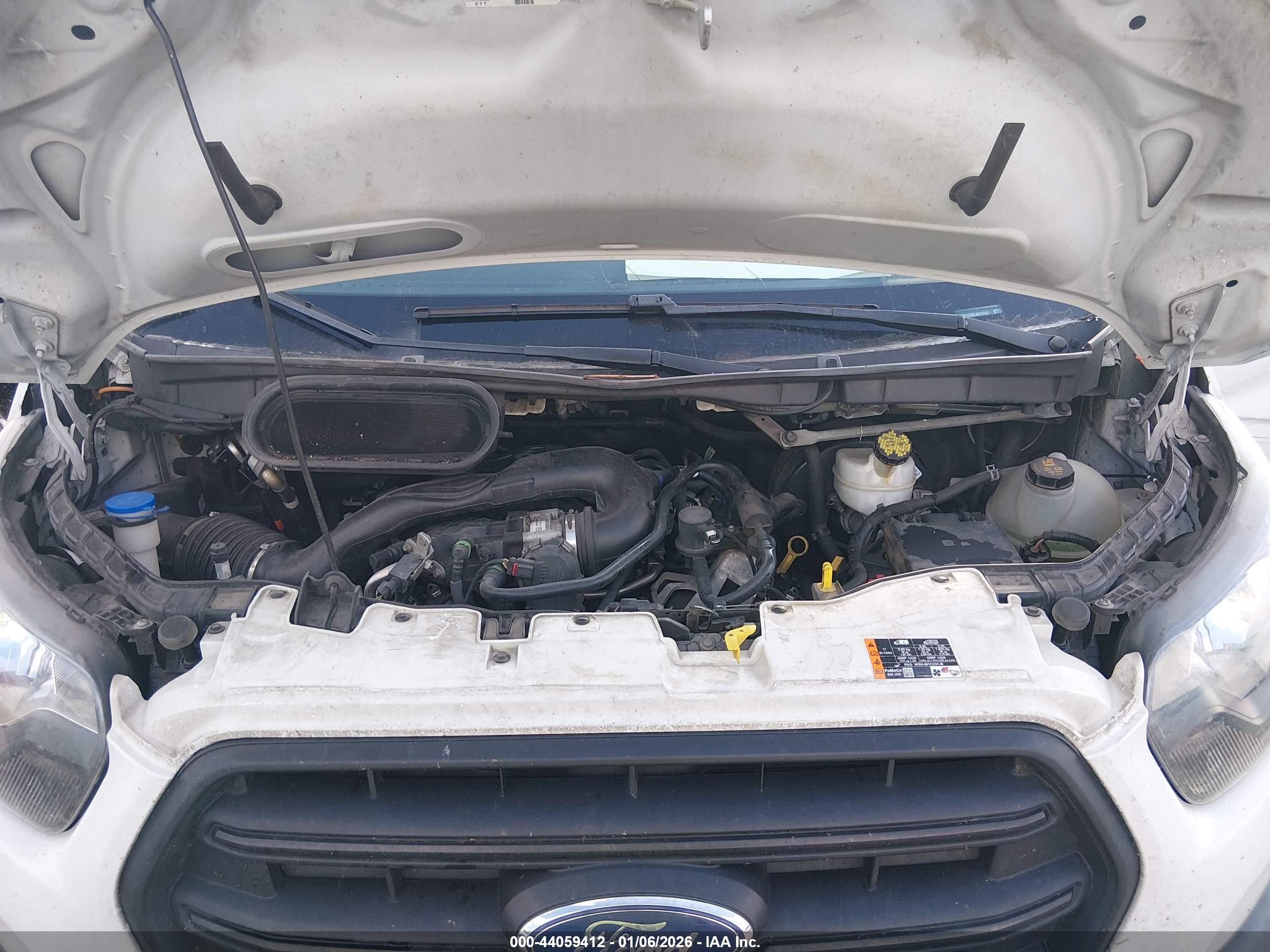 FORD TRANSIT-250 image 10