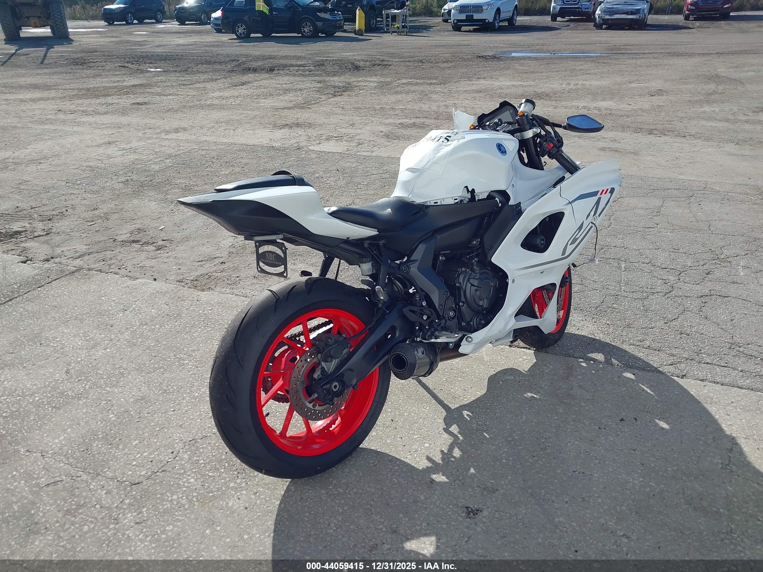 YAMAHA YZFR7 image 4