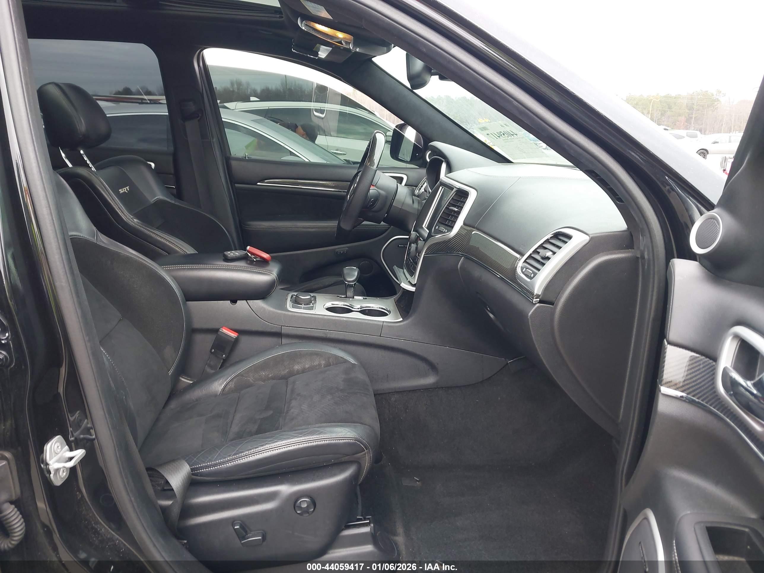JEEP GRAND image 5
