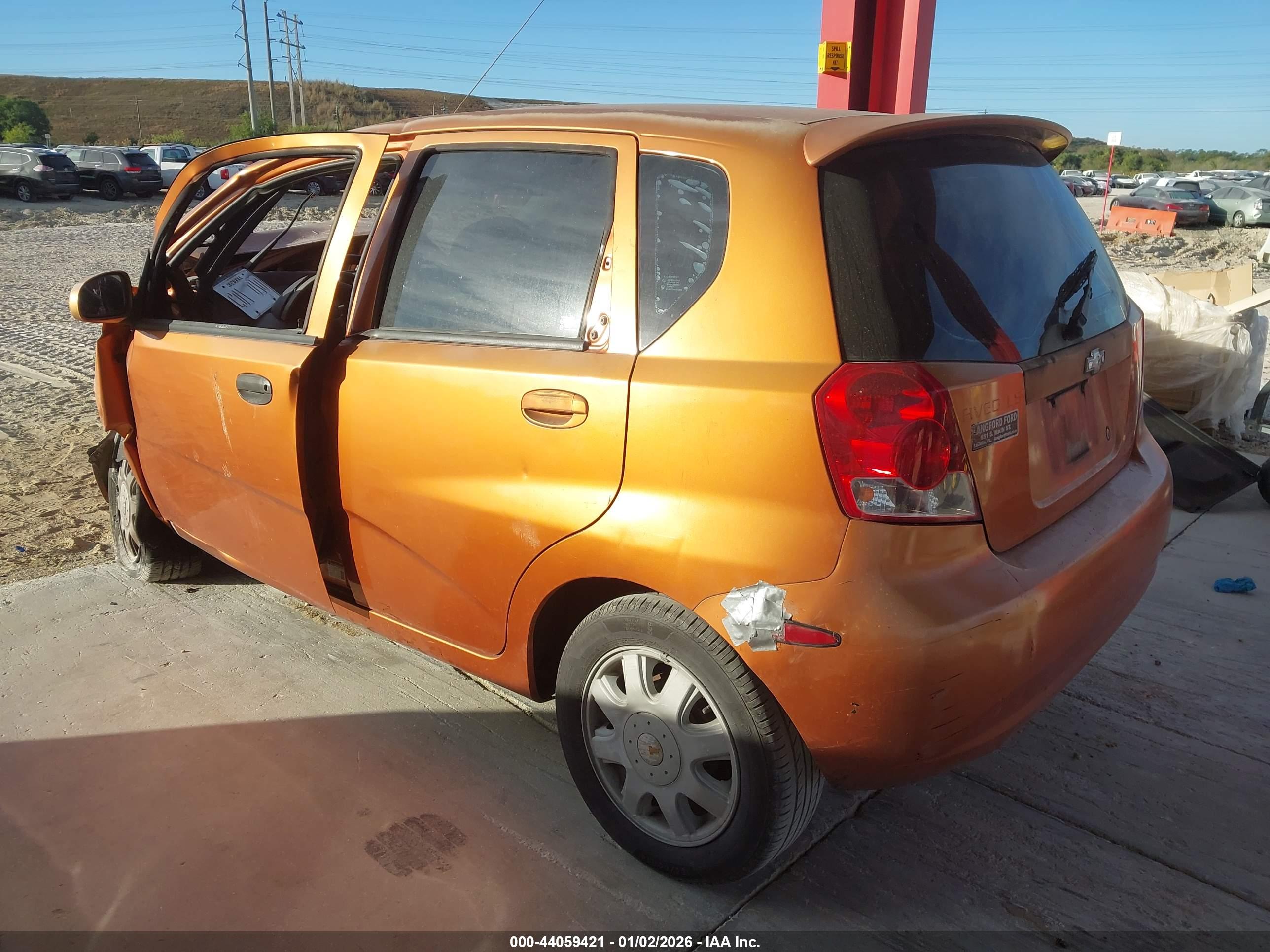 CHEVROLET AVEO image 3