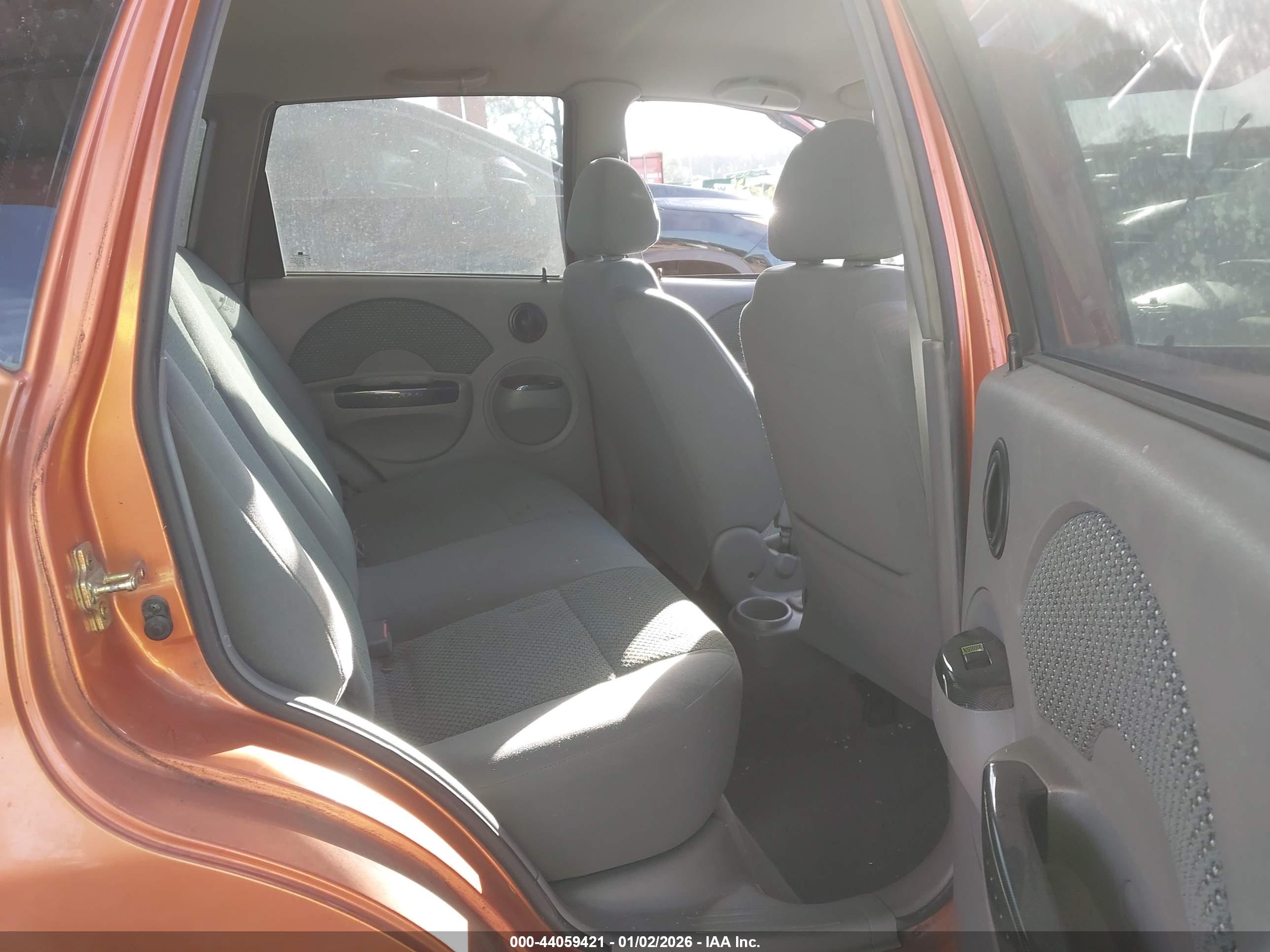 CHEVROLET AVEO image 8