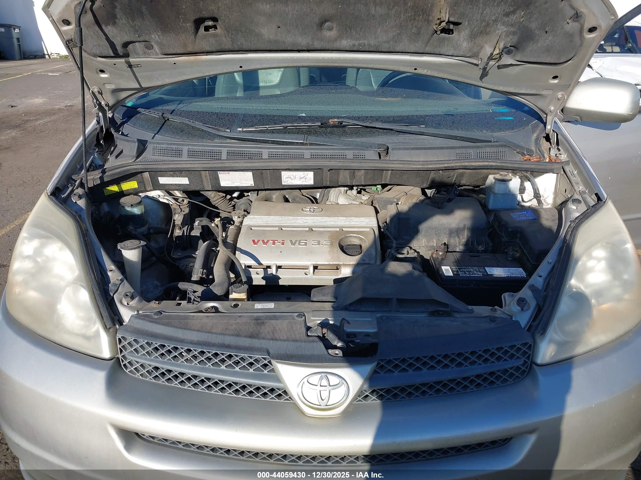 TOYOTA SIENNA image 10