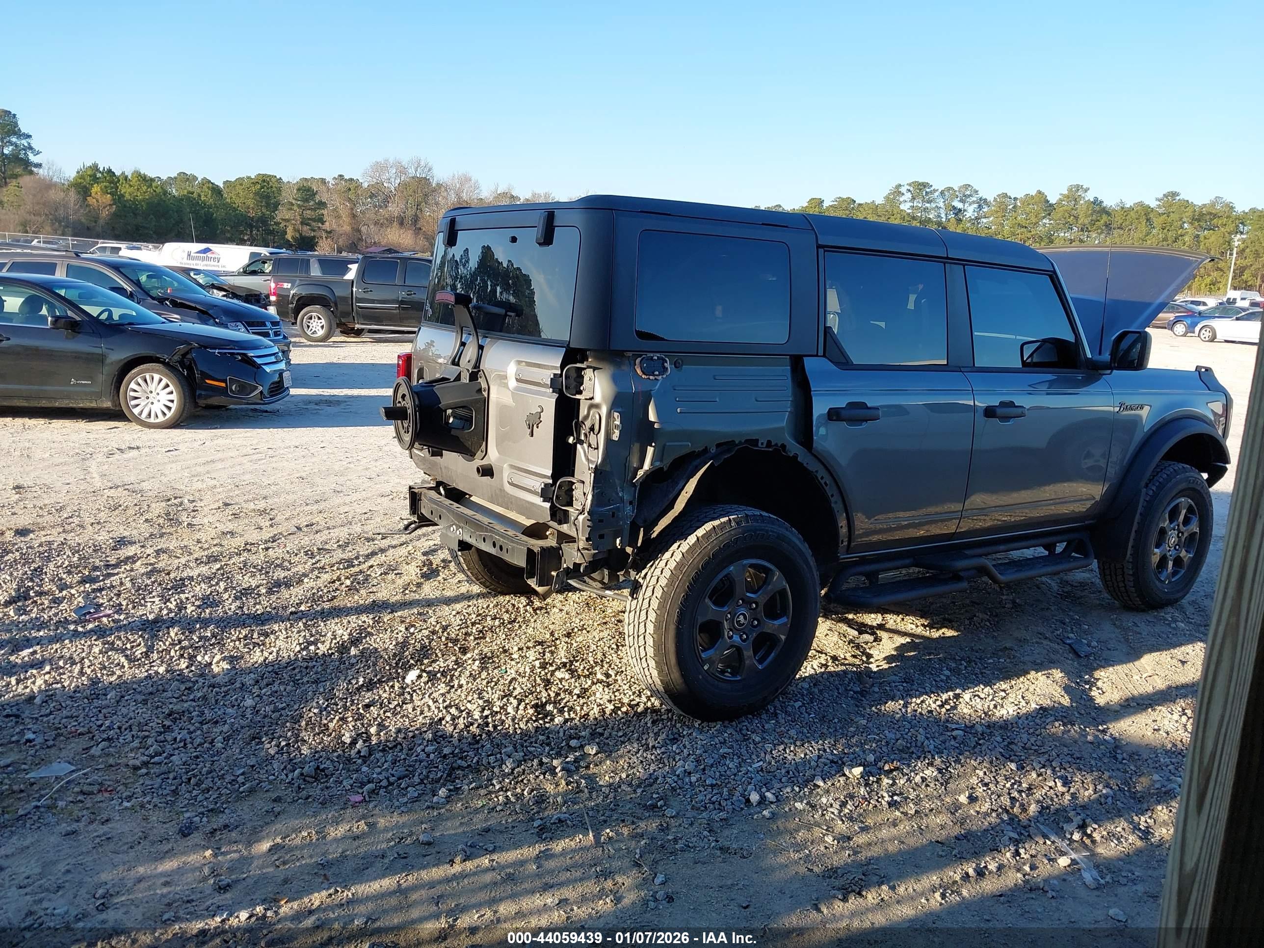 FORD BRONCO image 6