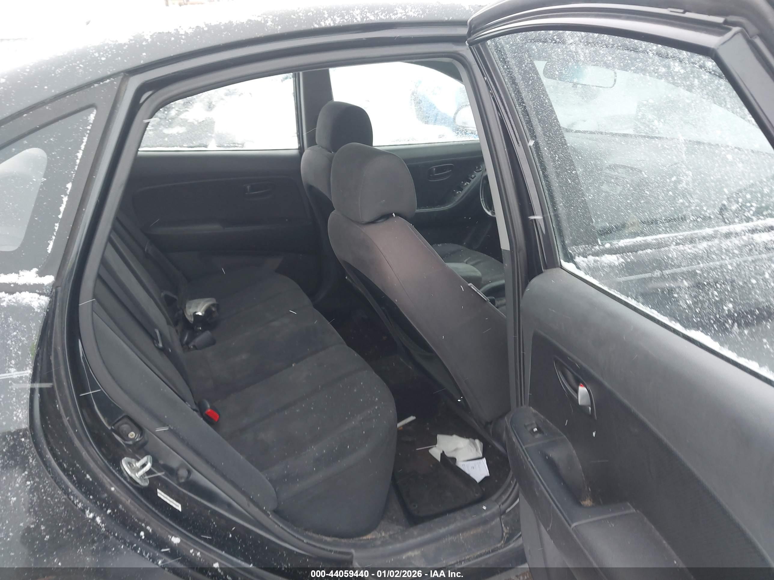 HYUNDAI ELANTRA image 8