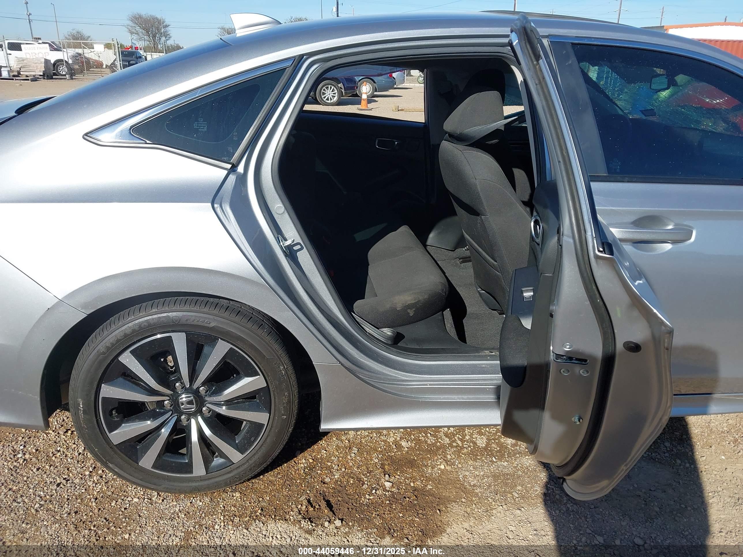 HONDA CIVIC image 8