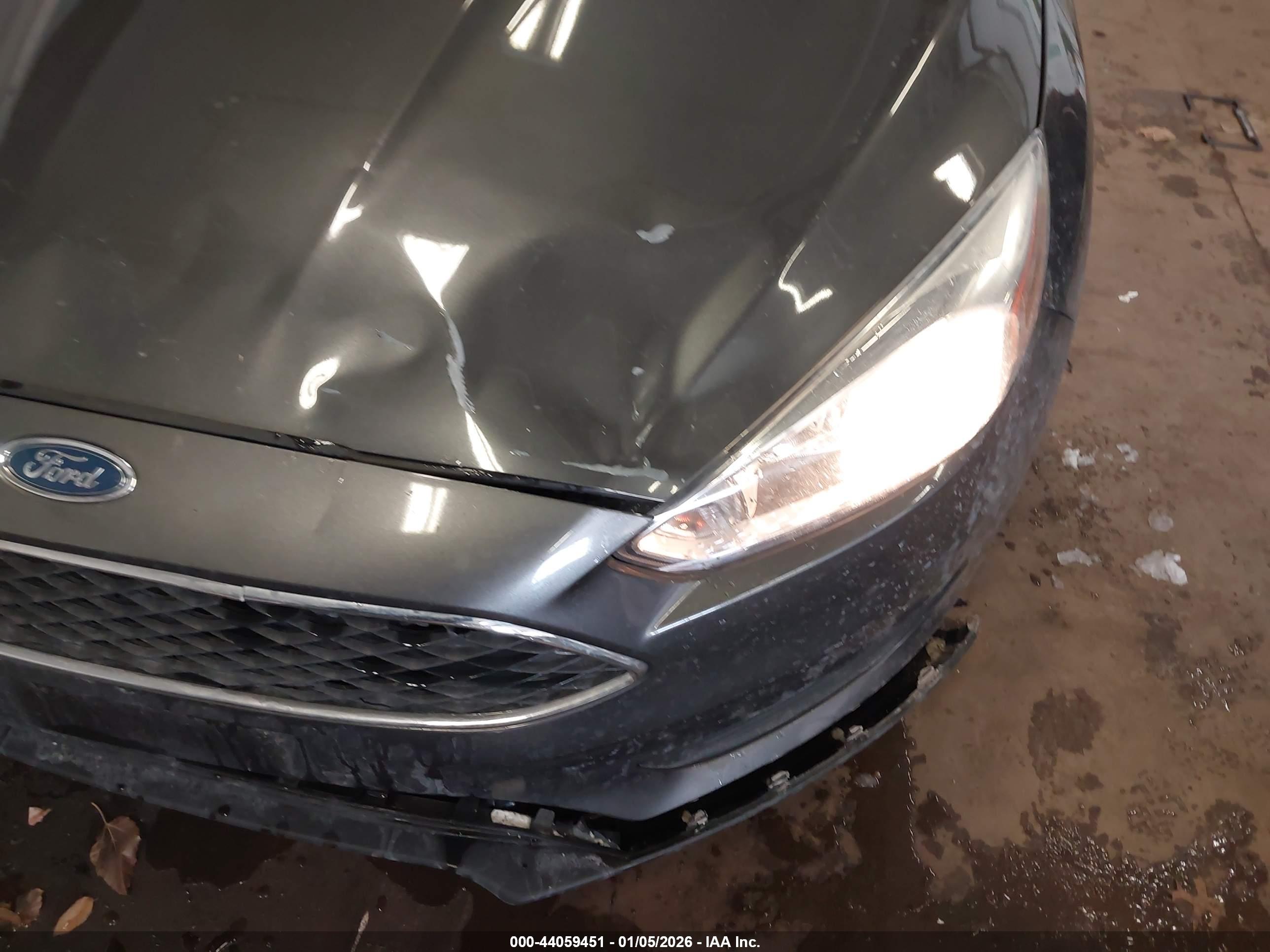 FORD FOCUS image 6