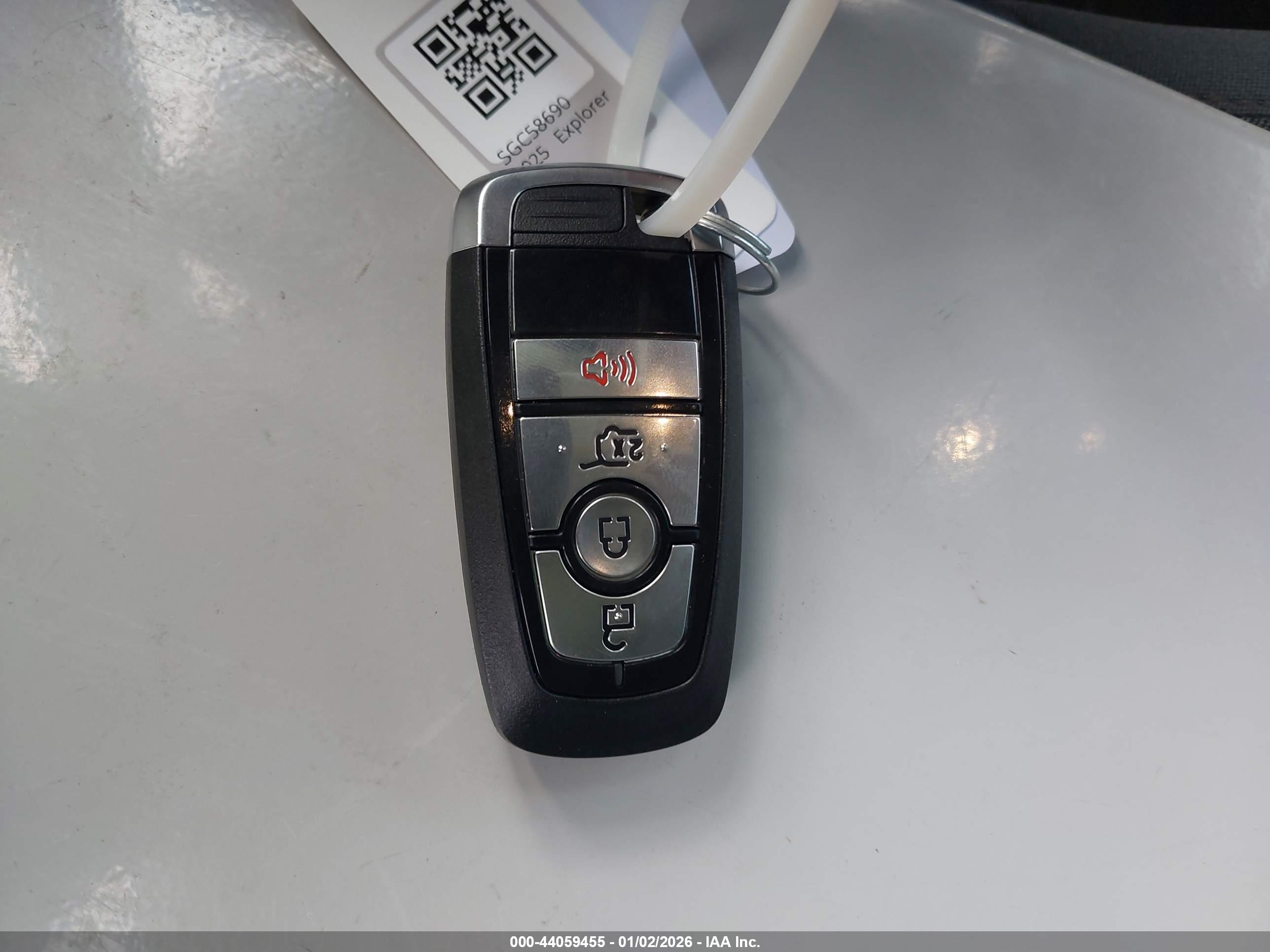 FORD EXPLORER image 11
