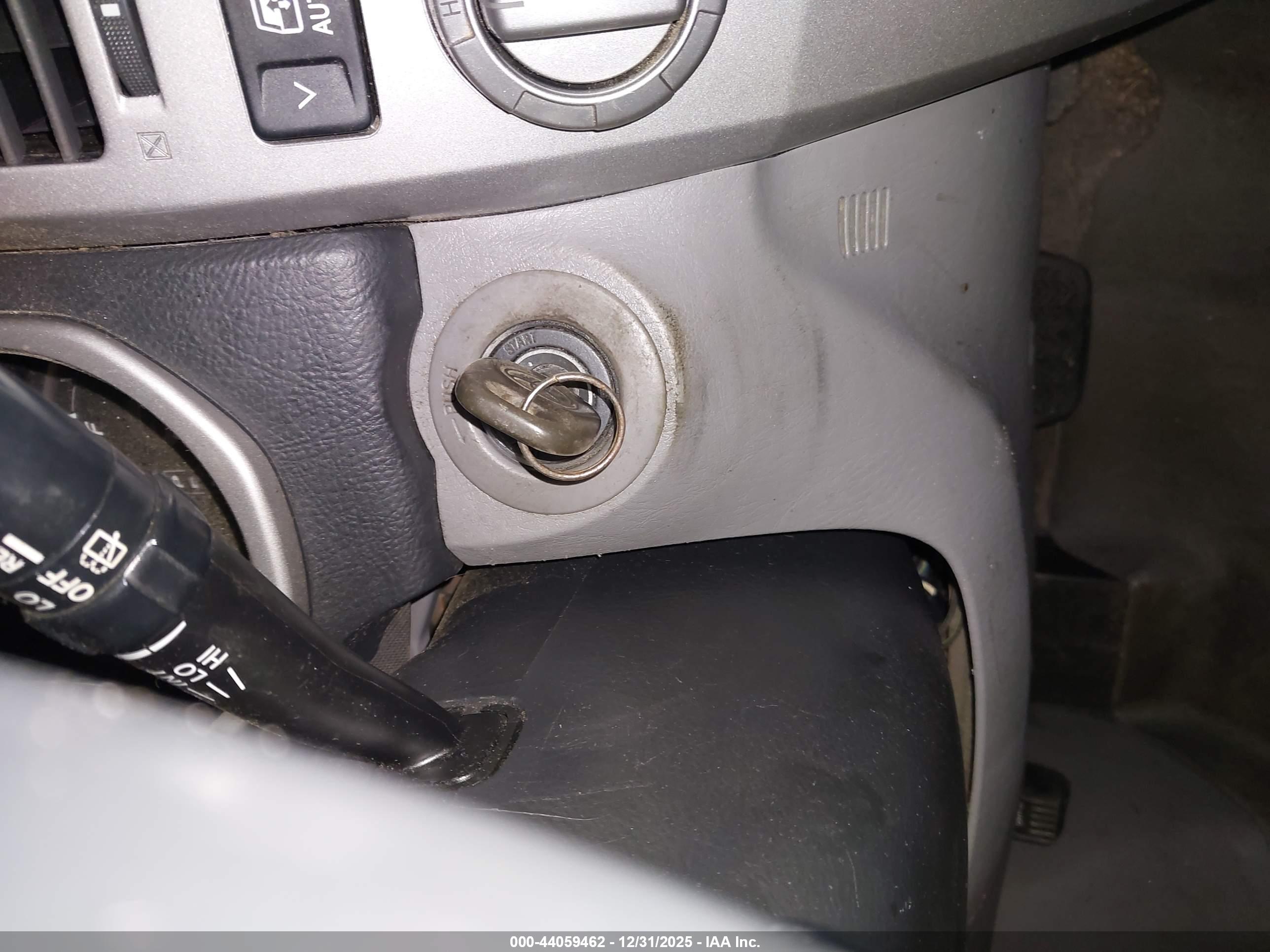 TOYOTA 4RUNNER image 11