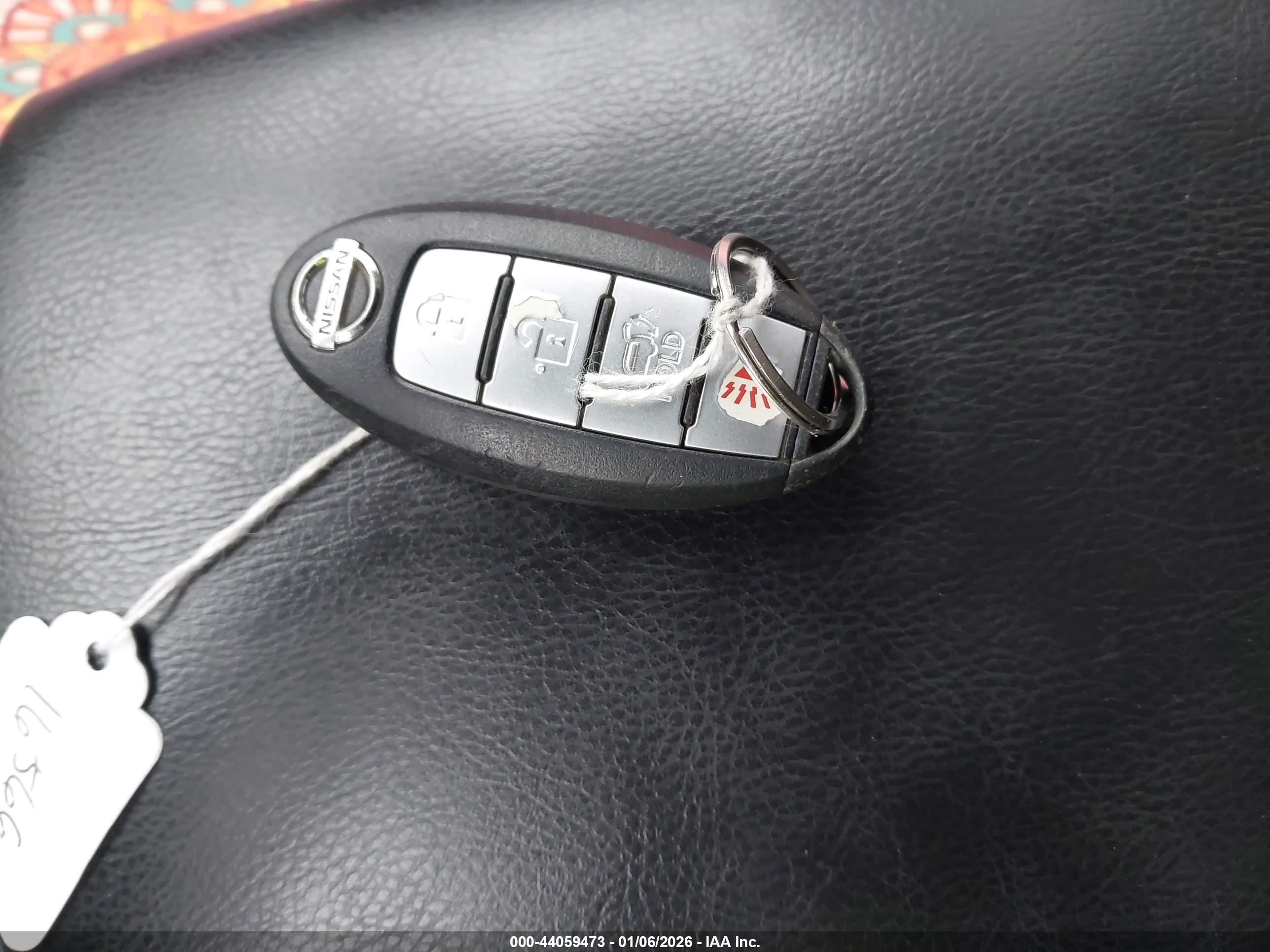 NISSAN ROGUE image 11