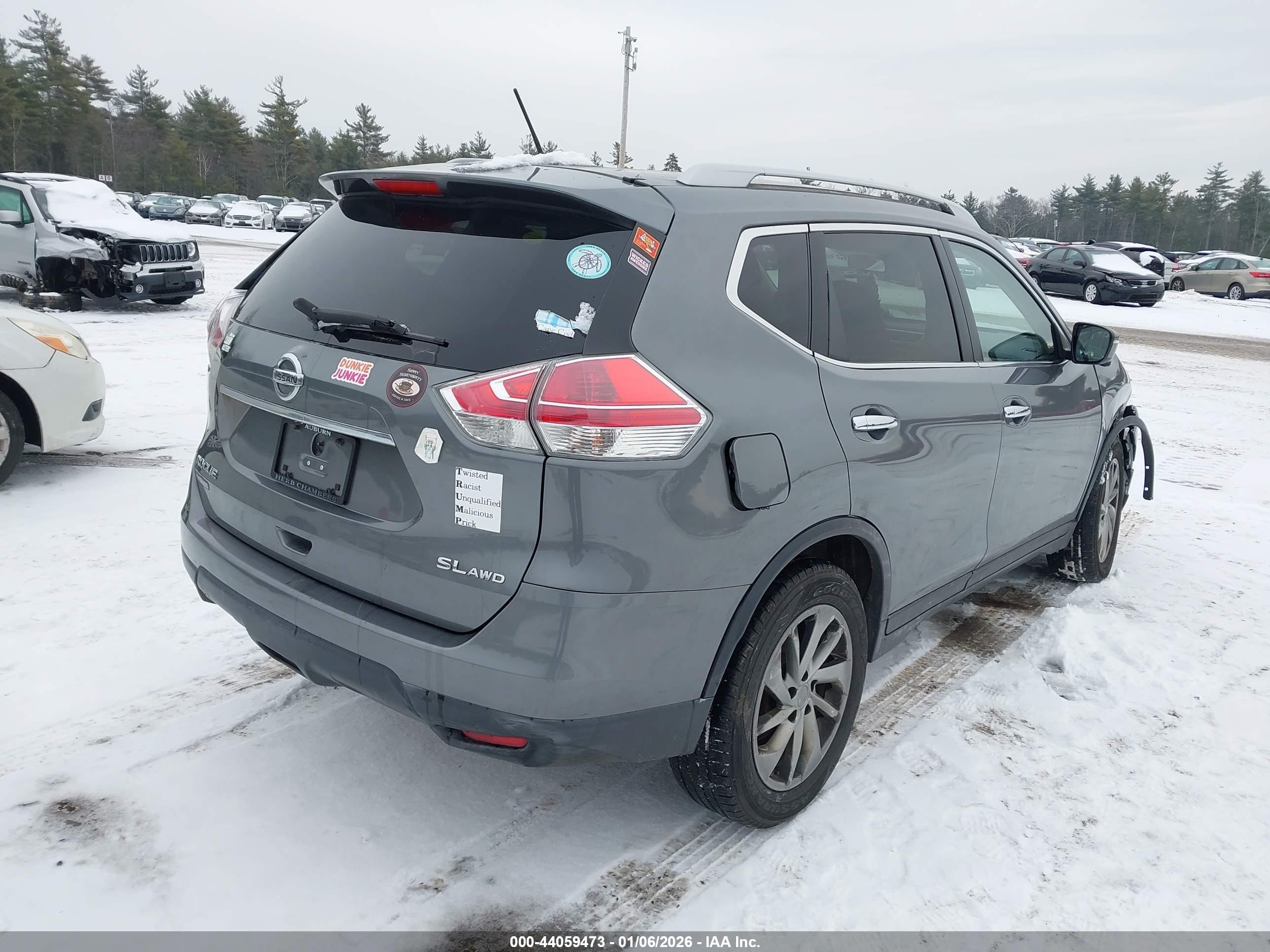 NISSAN ROGUE image 4
