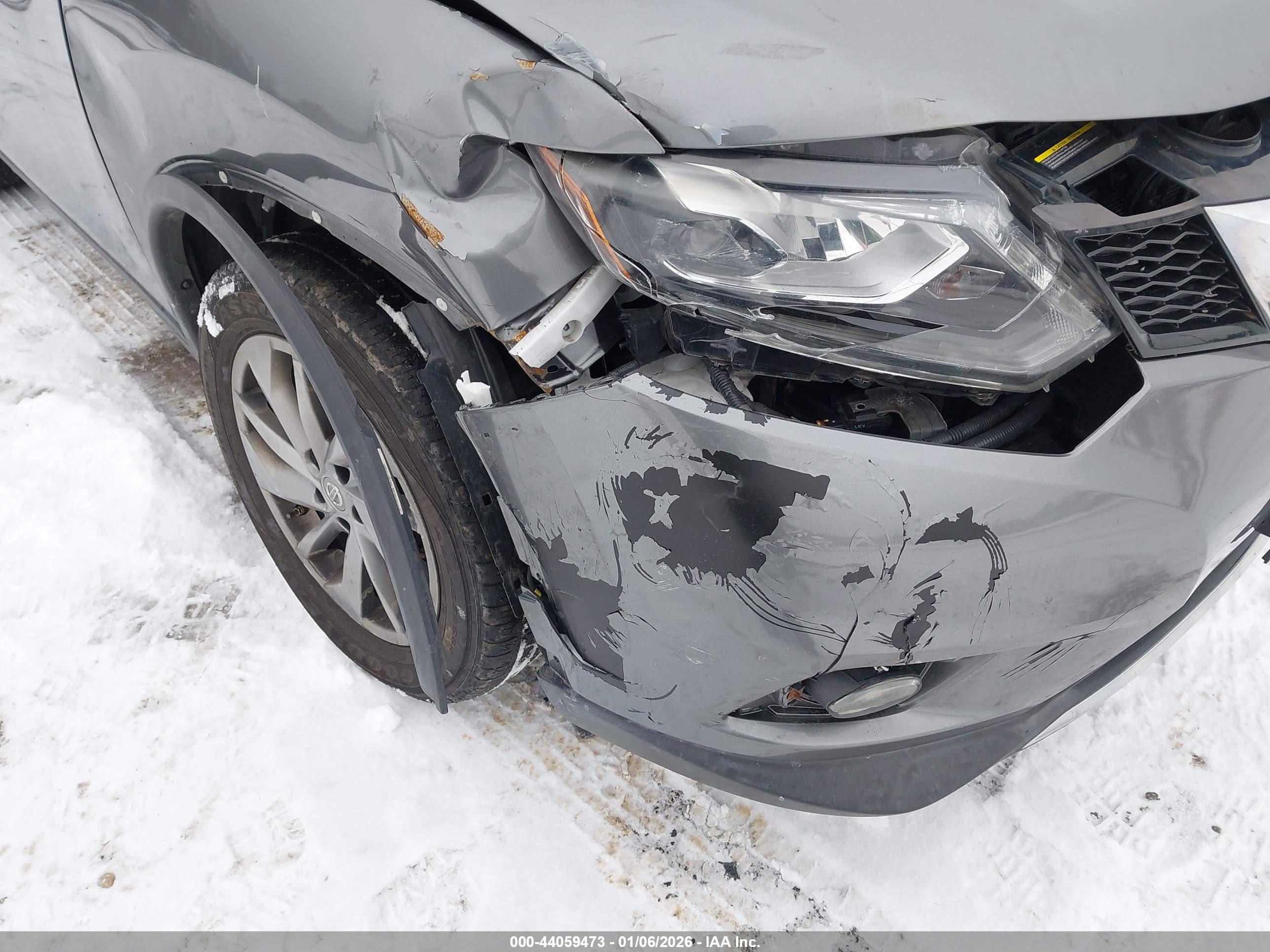 NISSAN ROGUE image 6