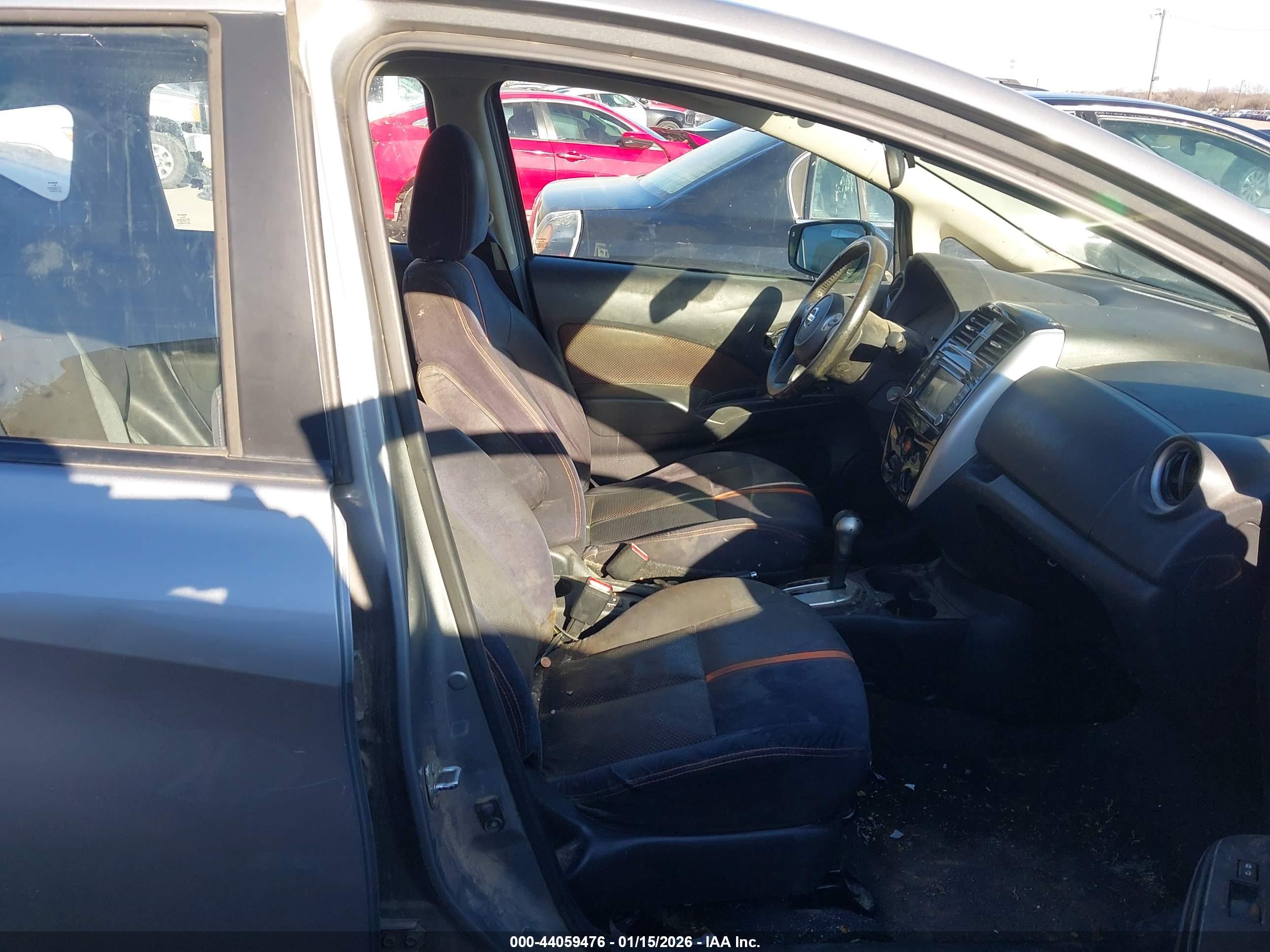 NISSAN VERSA image 5