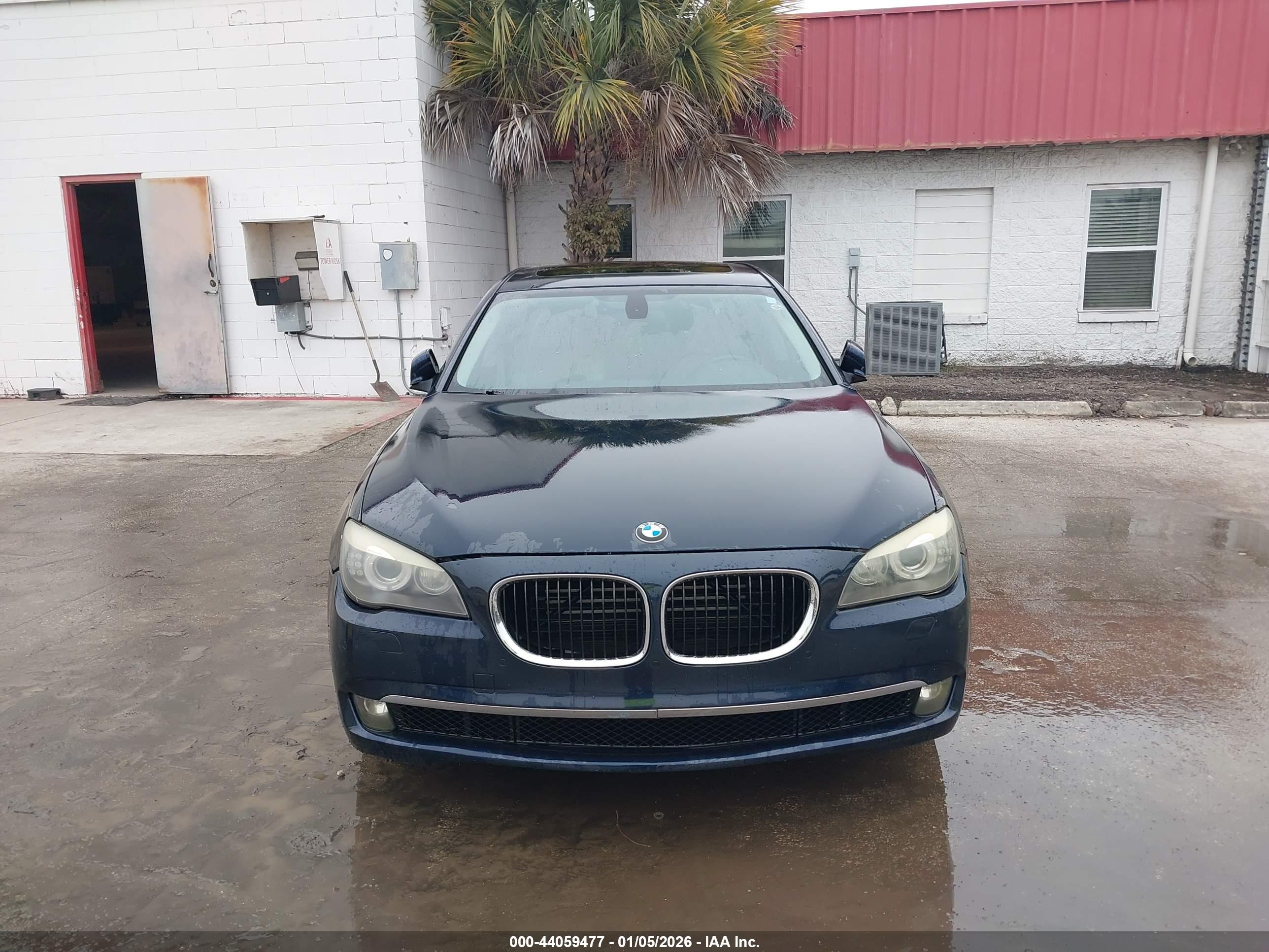 BMW 750LI image 6