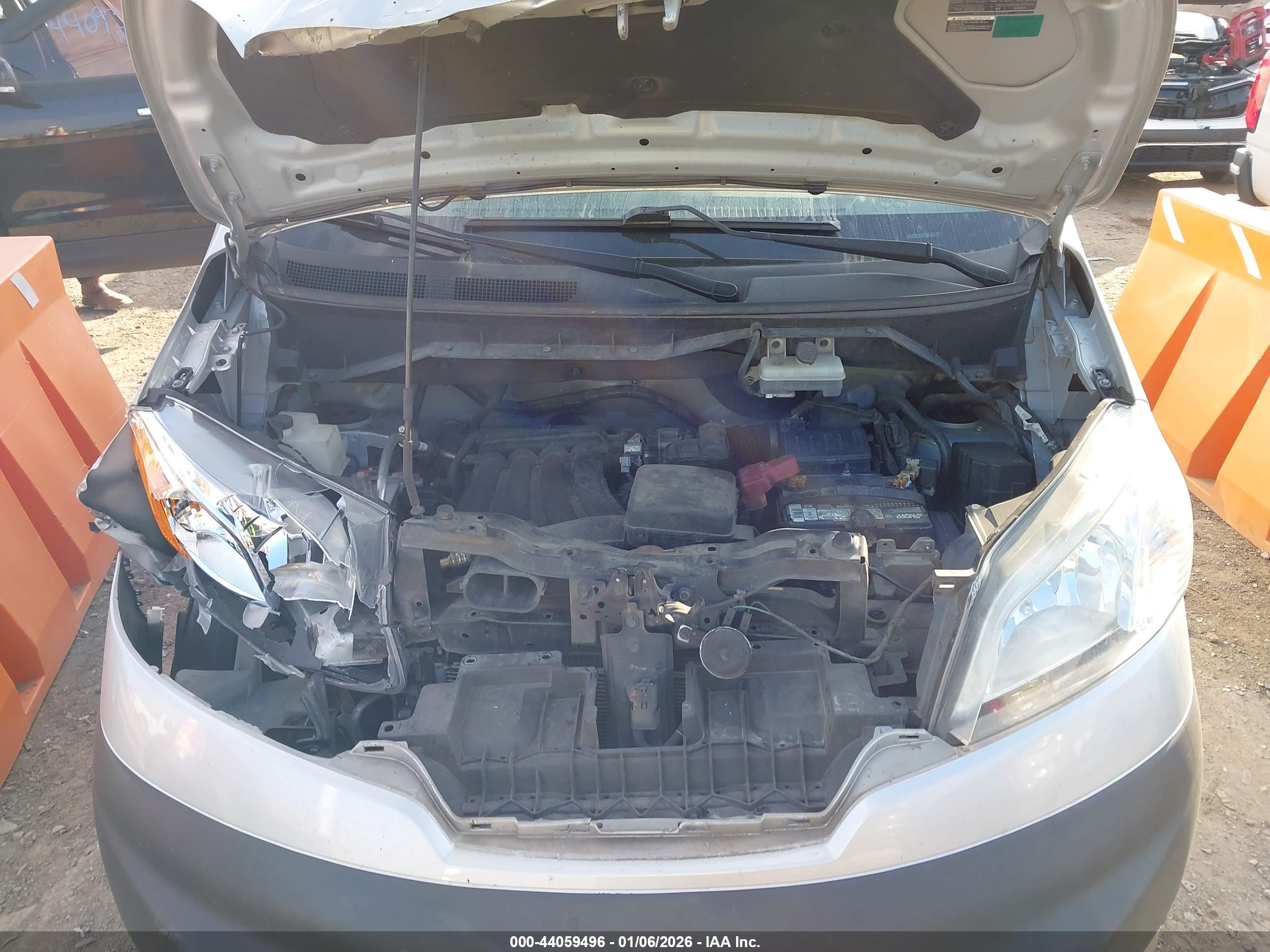 NISSAN NV200 image 10