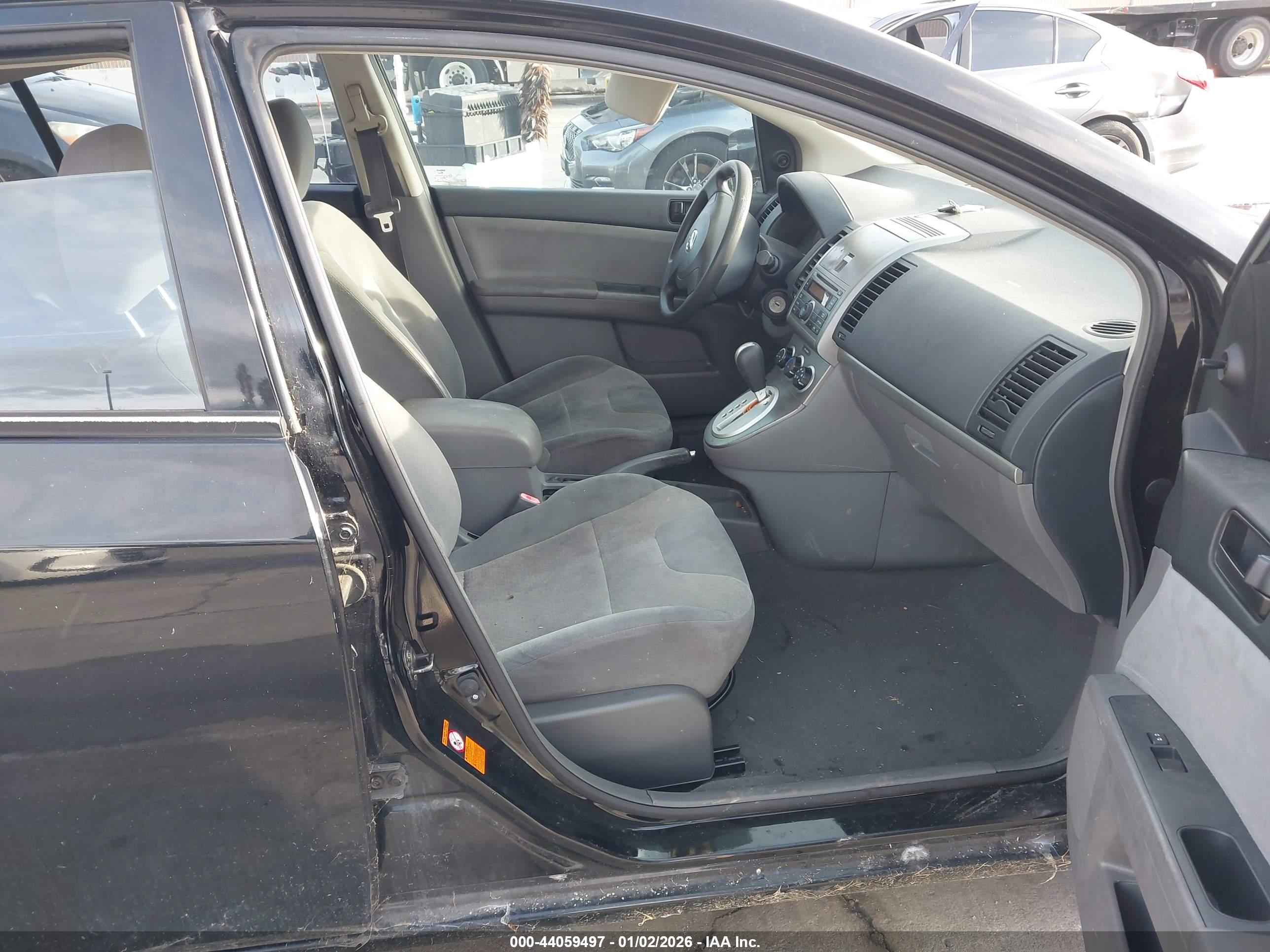 NISSAN SENTRA image 5
