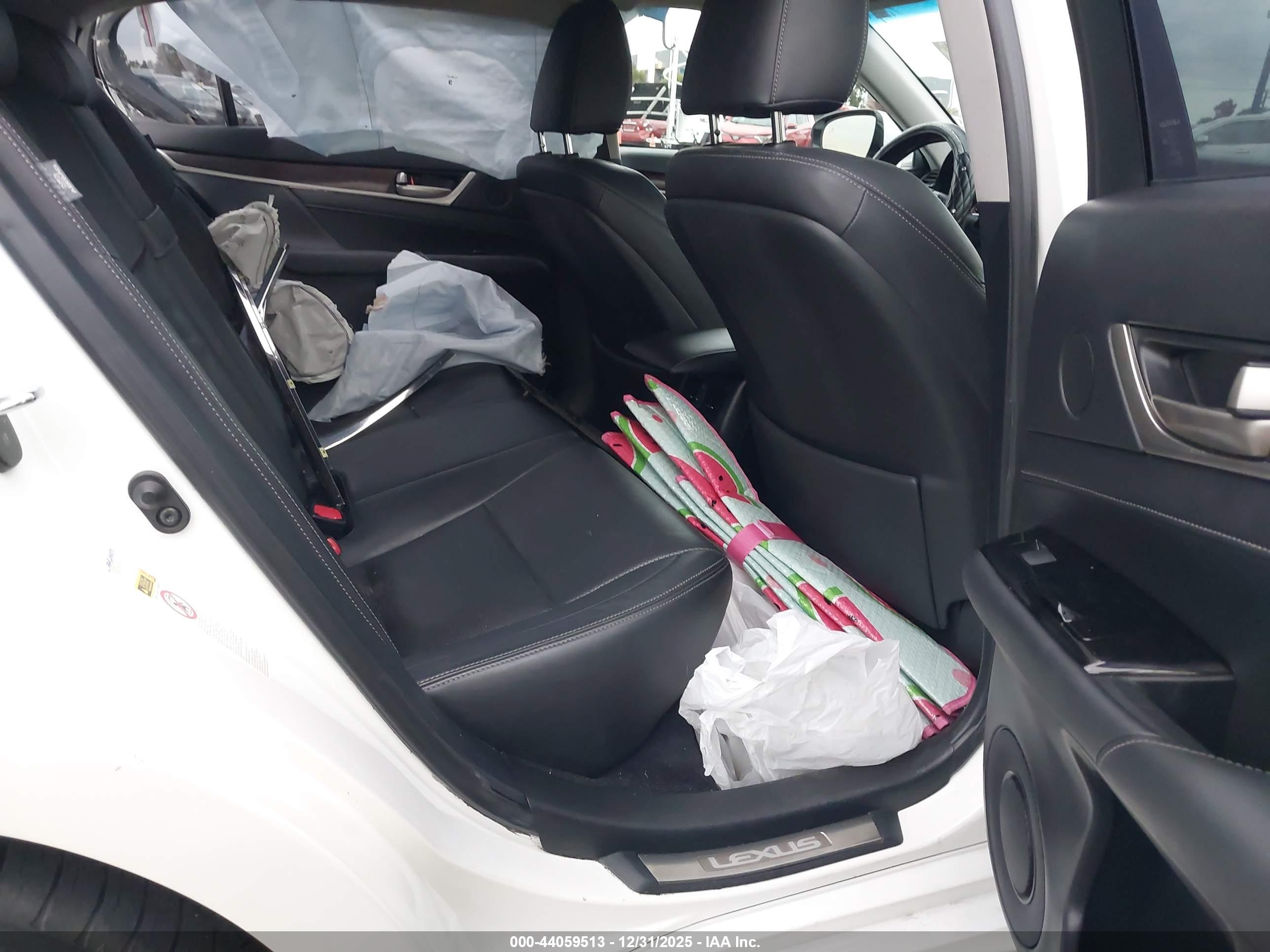 LEXUS GS image 8