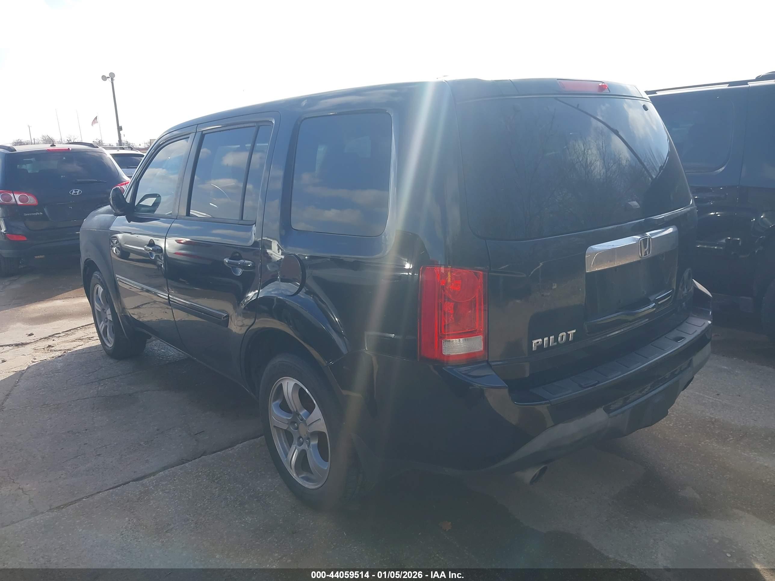 HONDA PILOT image 3