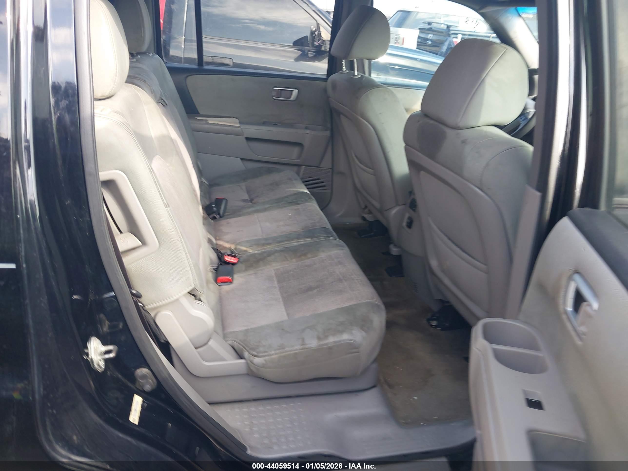 HONDA PILOT image 8