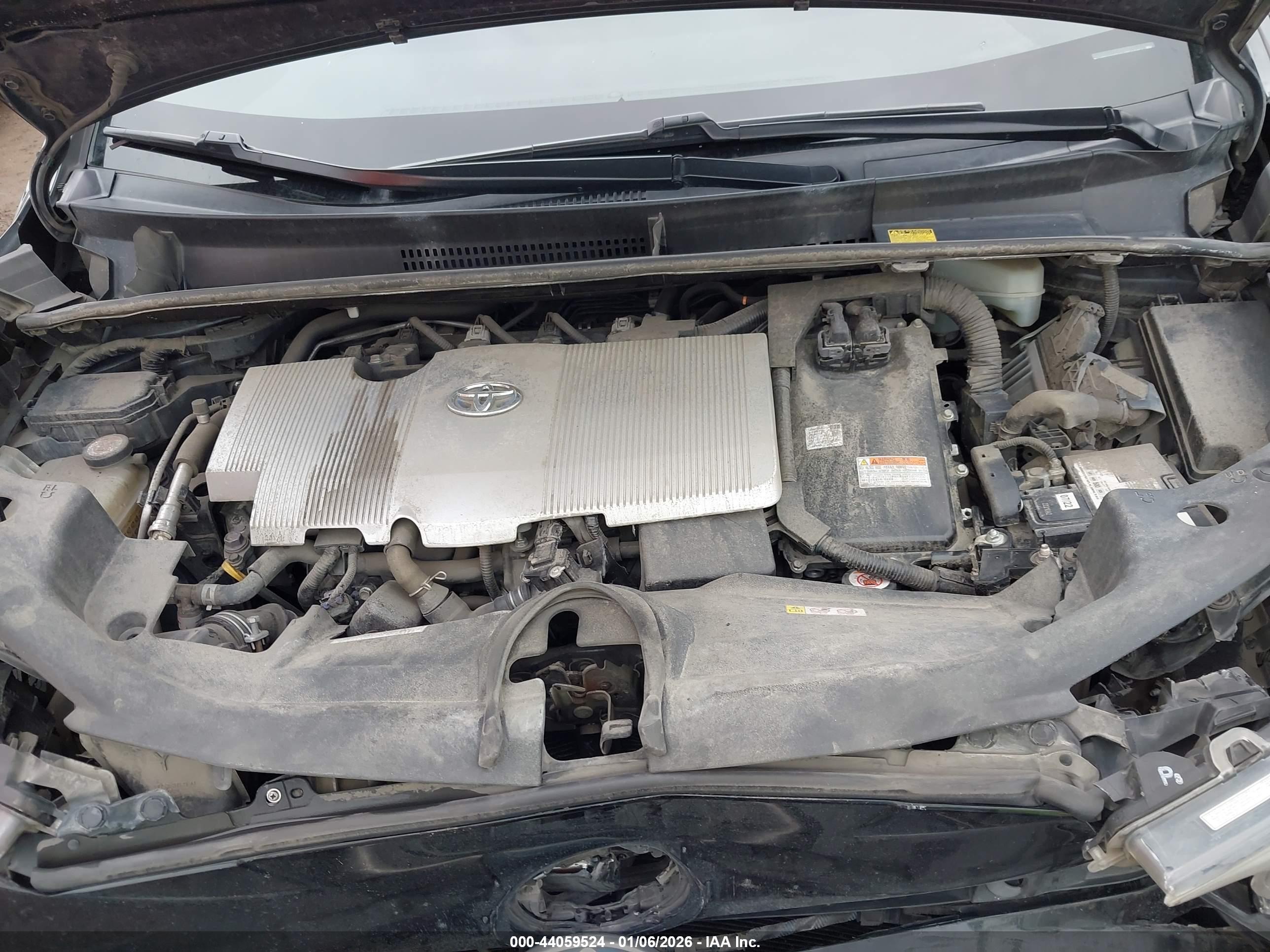 TOYOTA PRIUS image 10