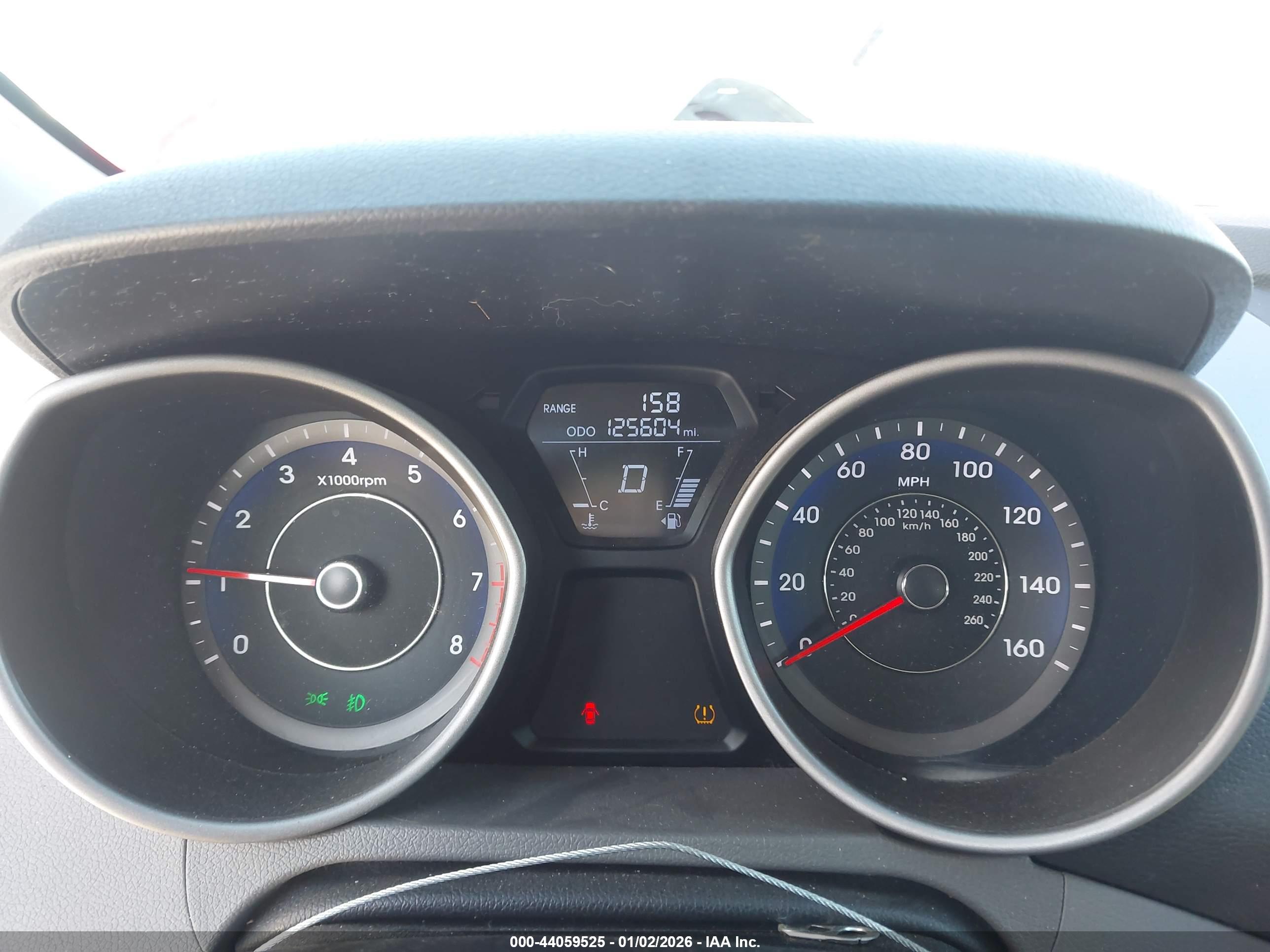HYUNDAI ELANTRA image 7