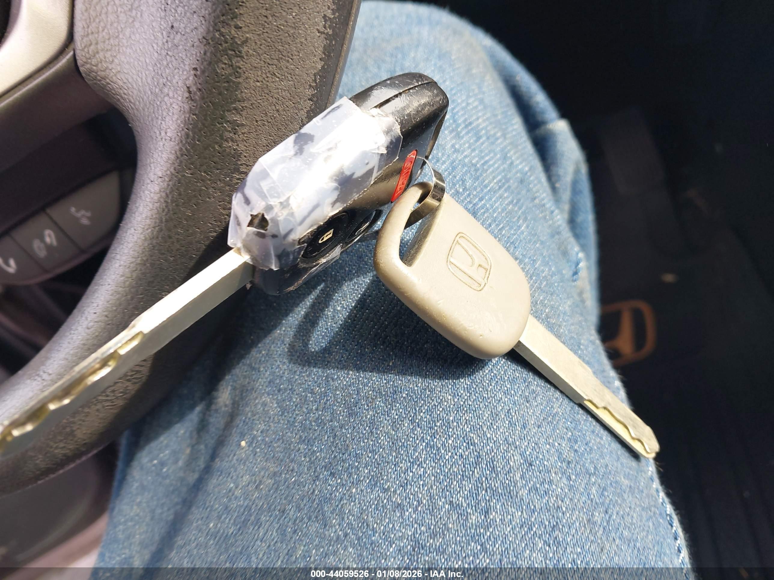 HONDA CR-V image 11