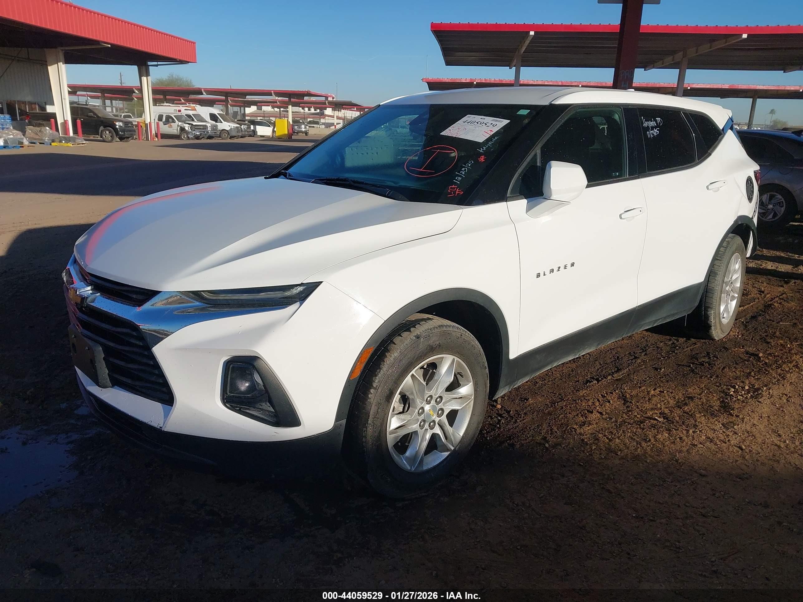 CHEVROLET BLAZER image 2