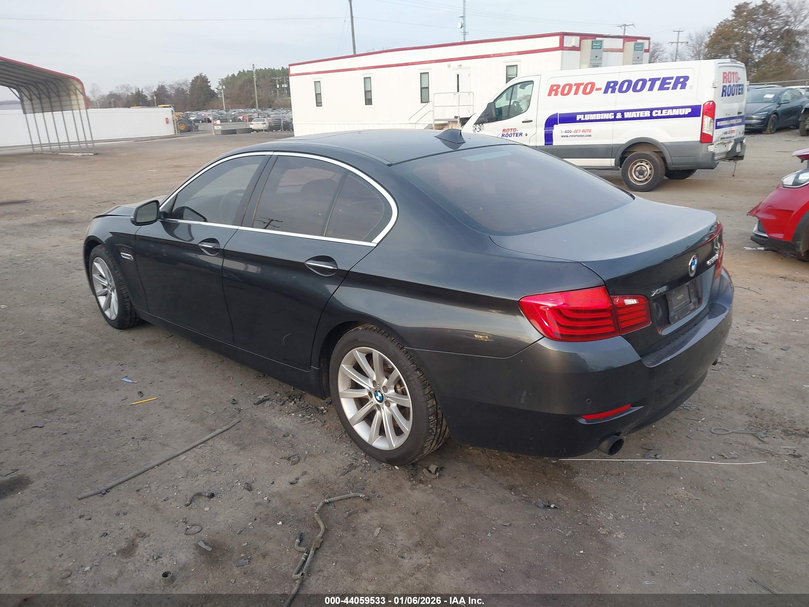 BMW 535I image 3