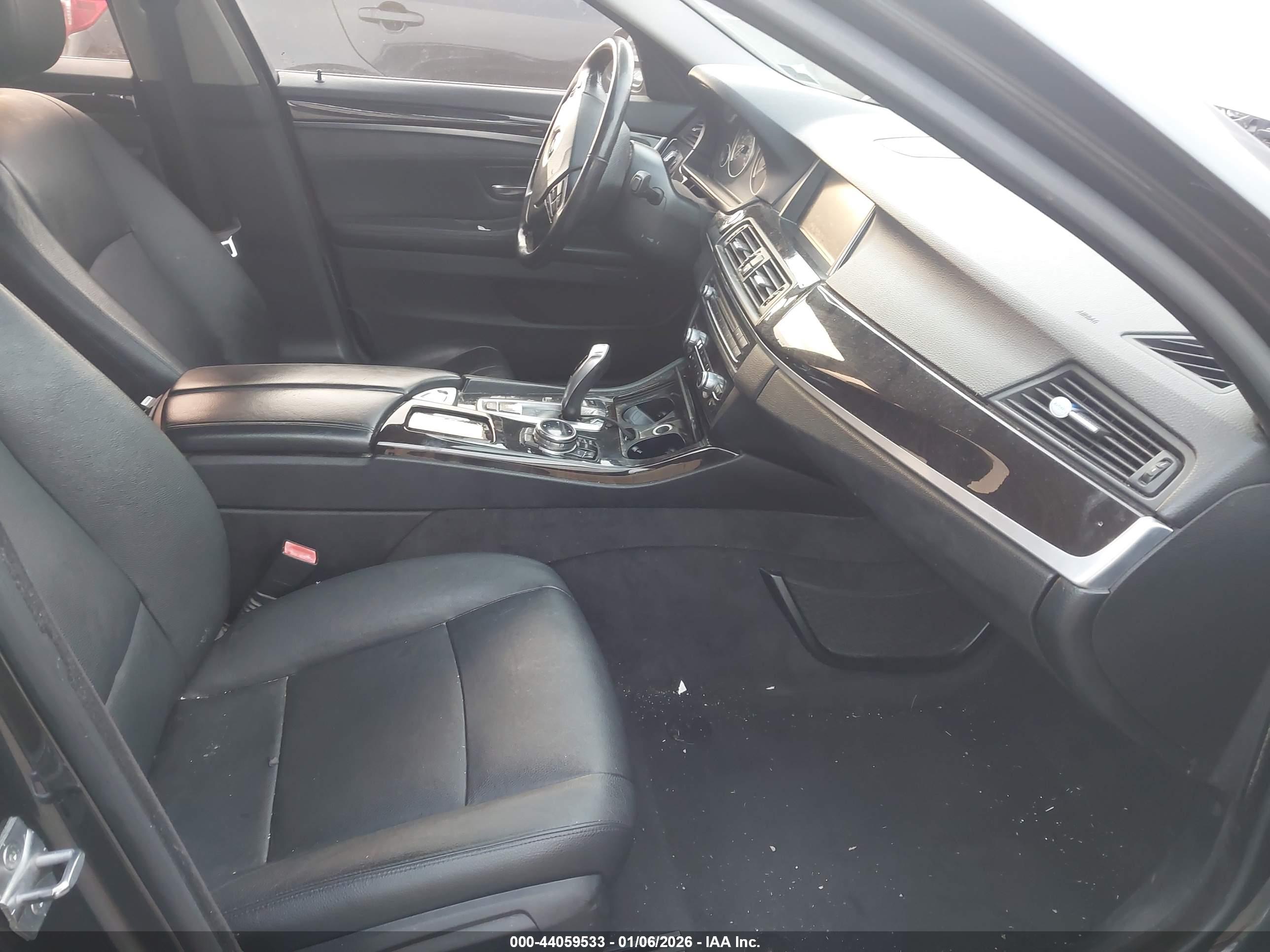 BMW 535I image 5