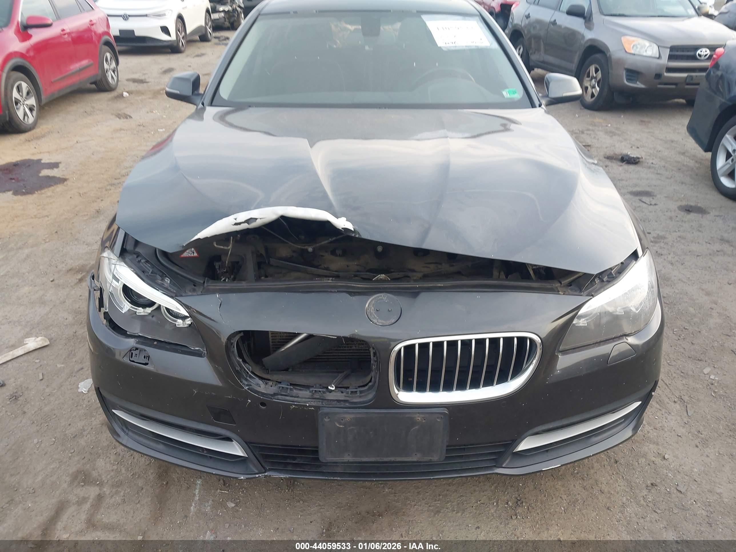 BMW 535I image 6