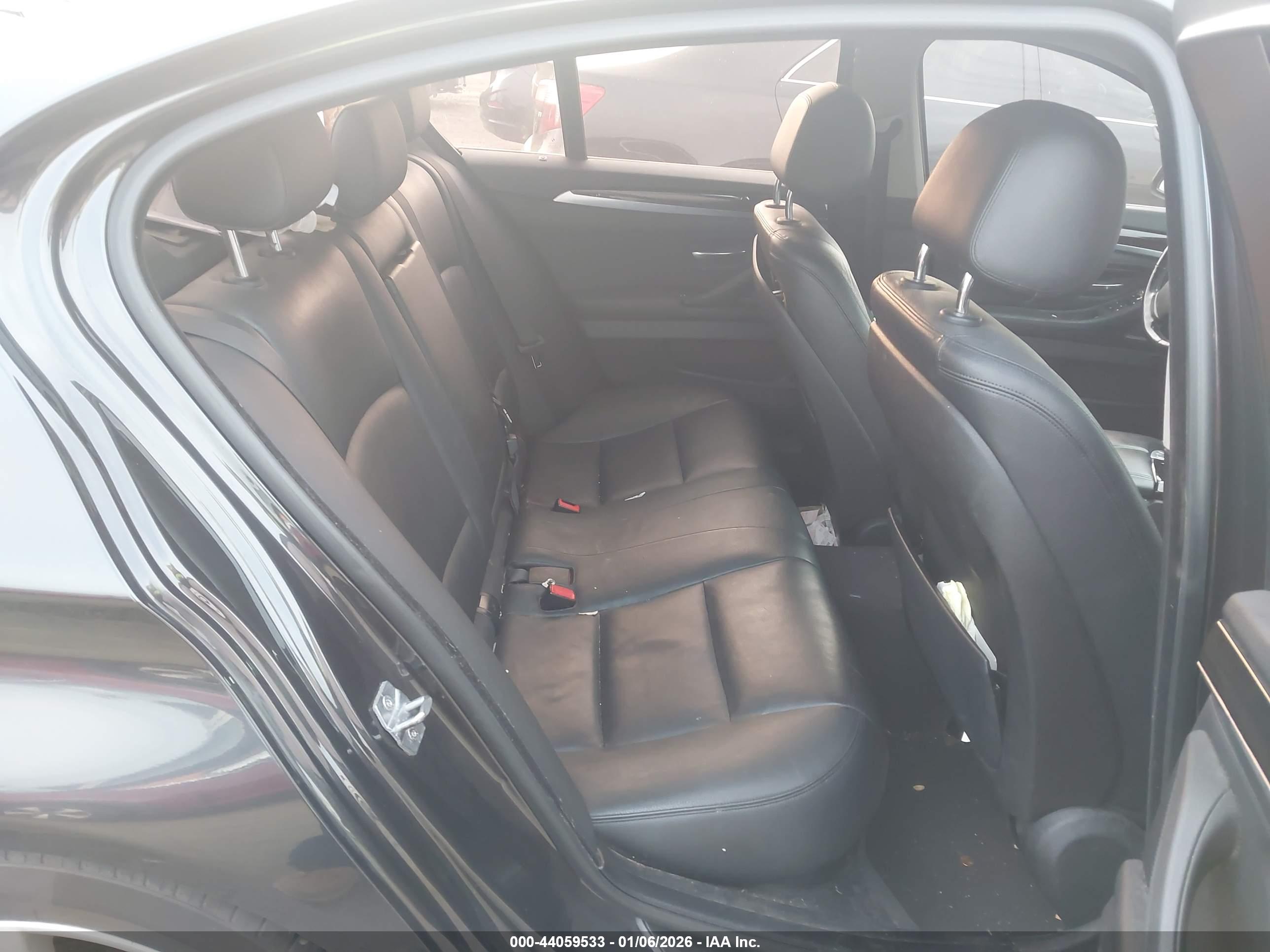 BMW 535I image 8