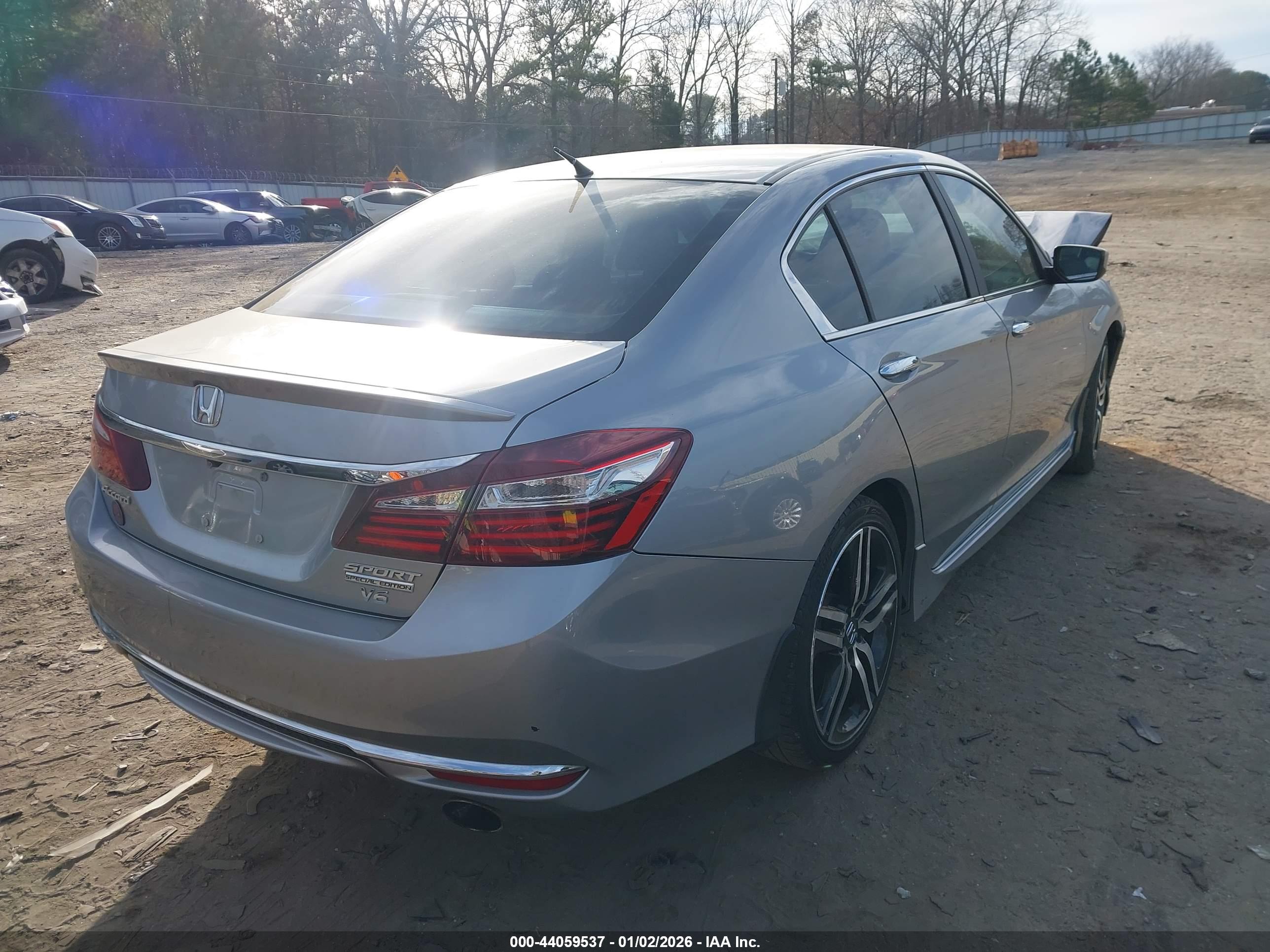 HONDA ACCORD image 4