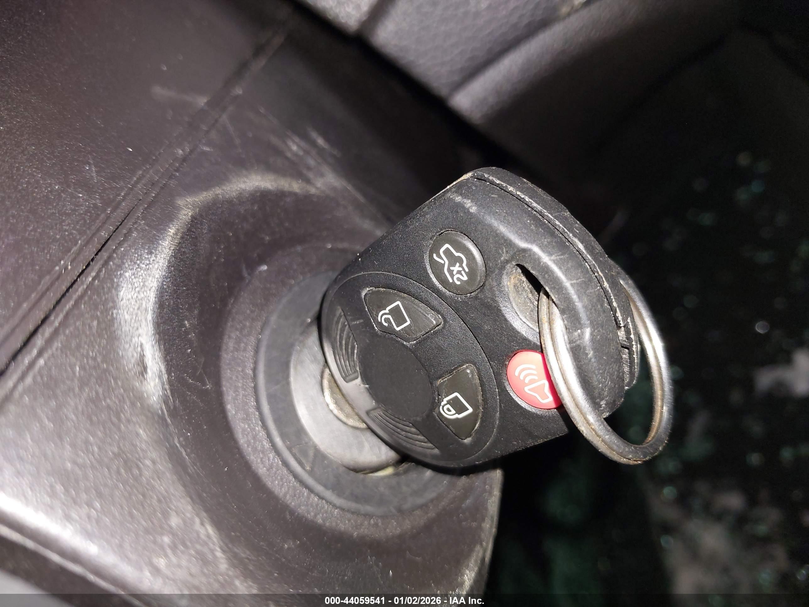 FORD FUSION image 11