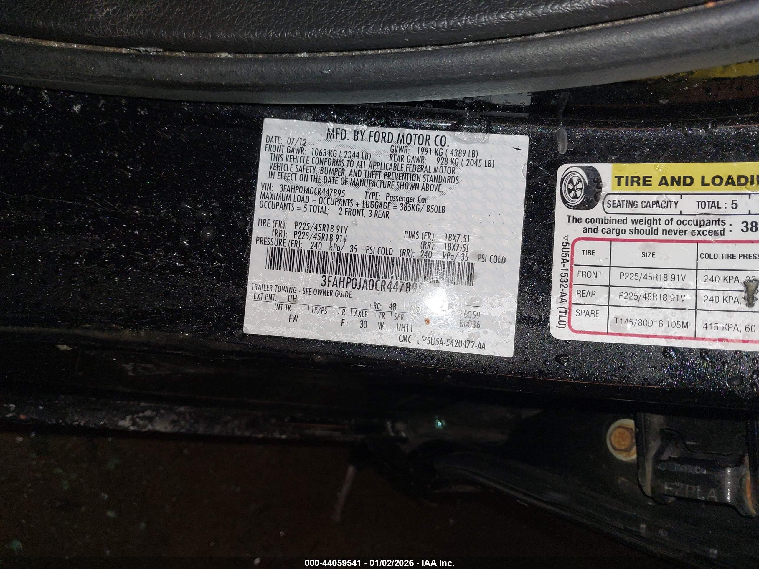 FORD FUSION image 9