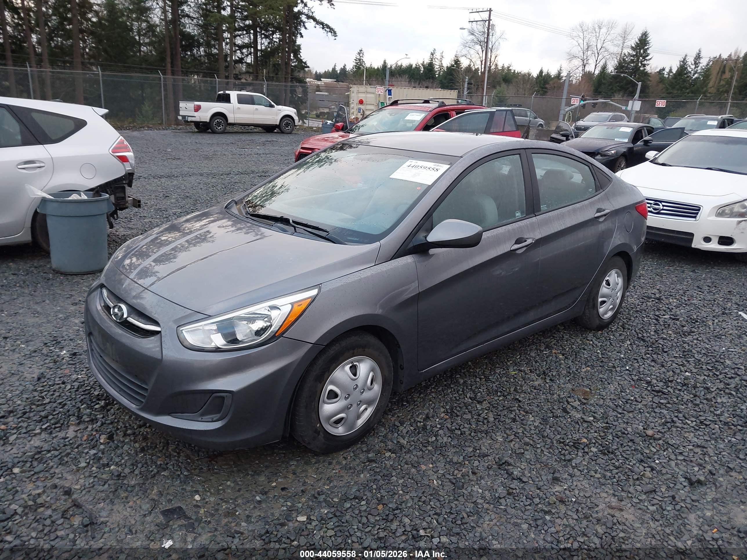 HYUNDAI ACCENT image 2